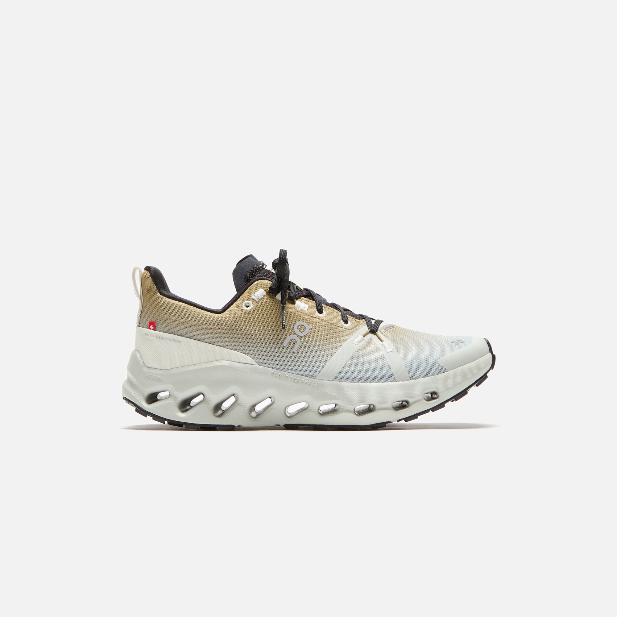 On Running WMNS Cloudsurfer Trail Waterproof - Safari / Mineral