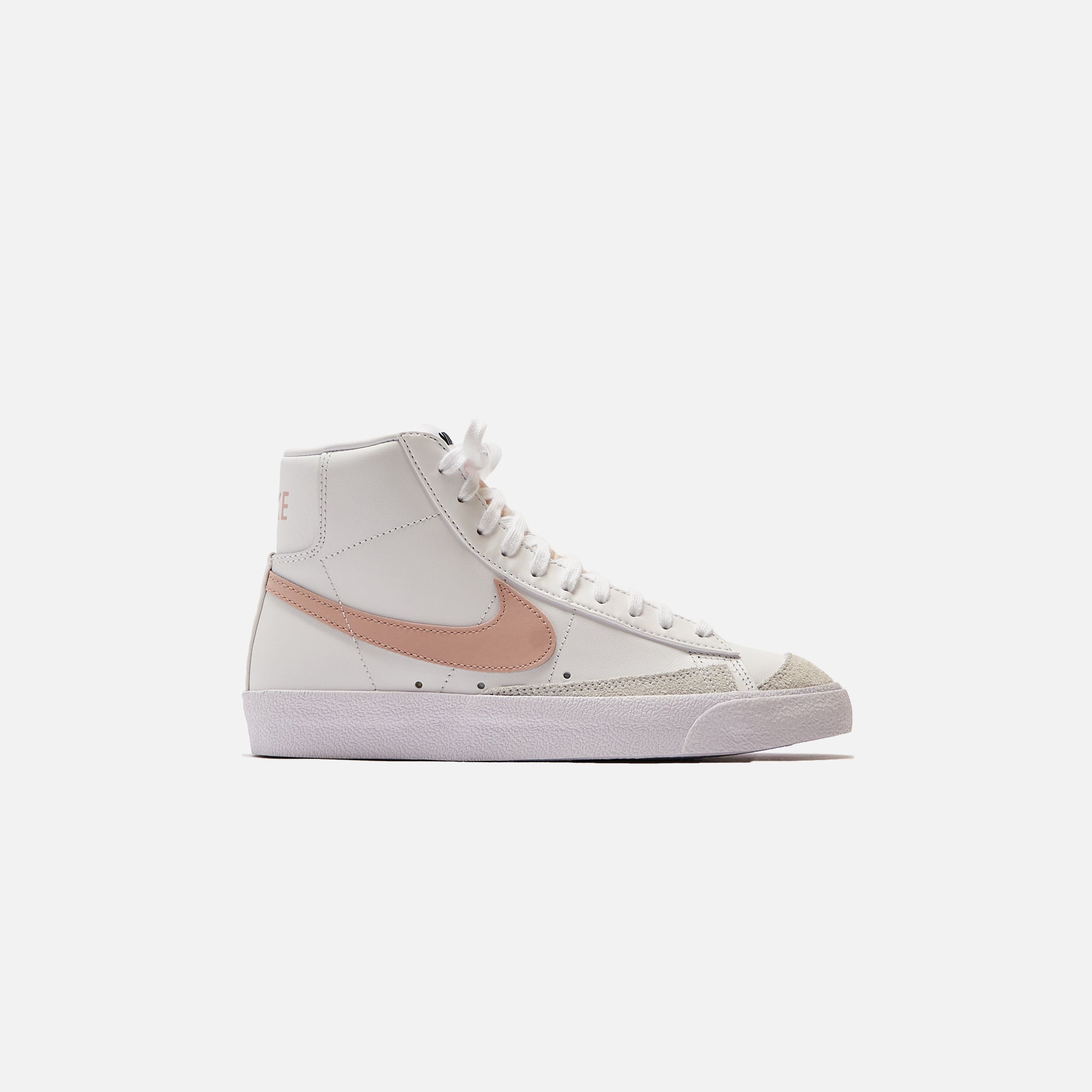 Nike WMNS Blazer Mid `77 - White / Pink Oxford / Black / Summit White