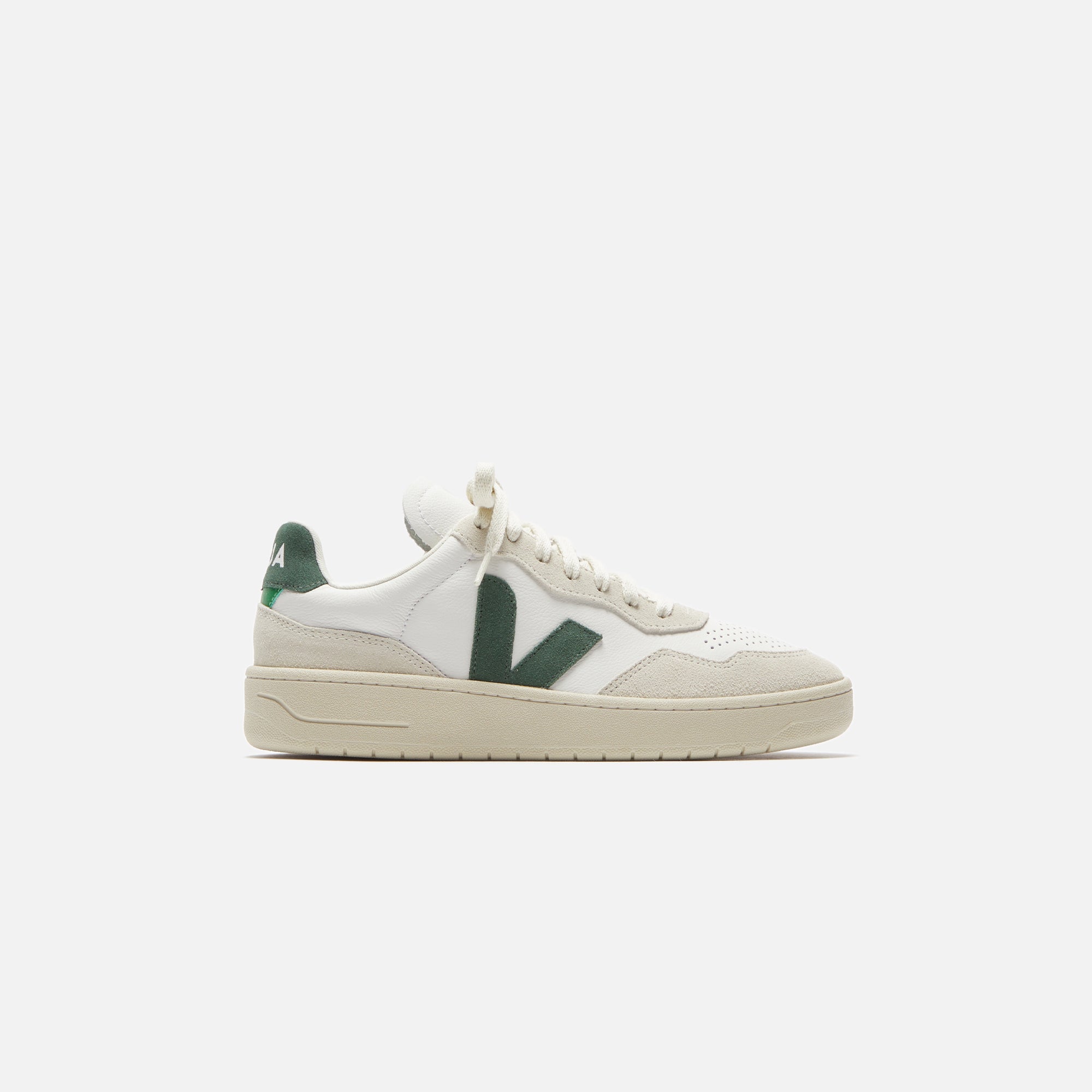 Veja V-90 - Extra White / Cyprus