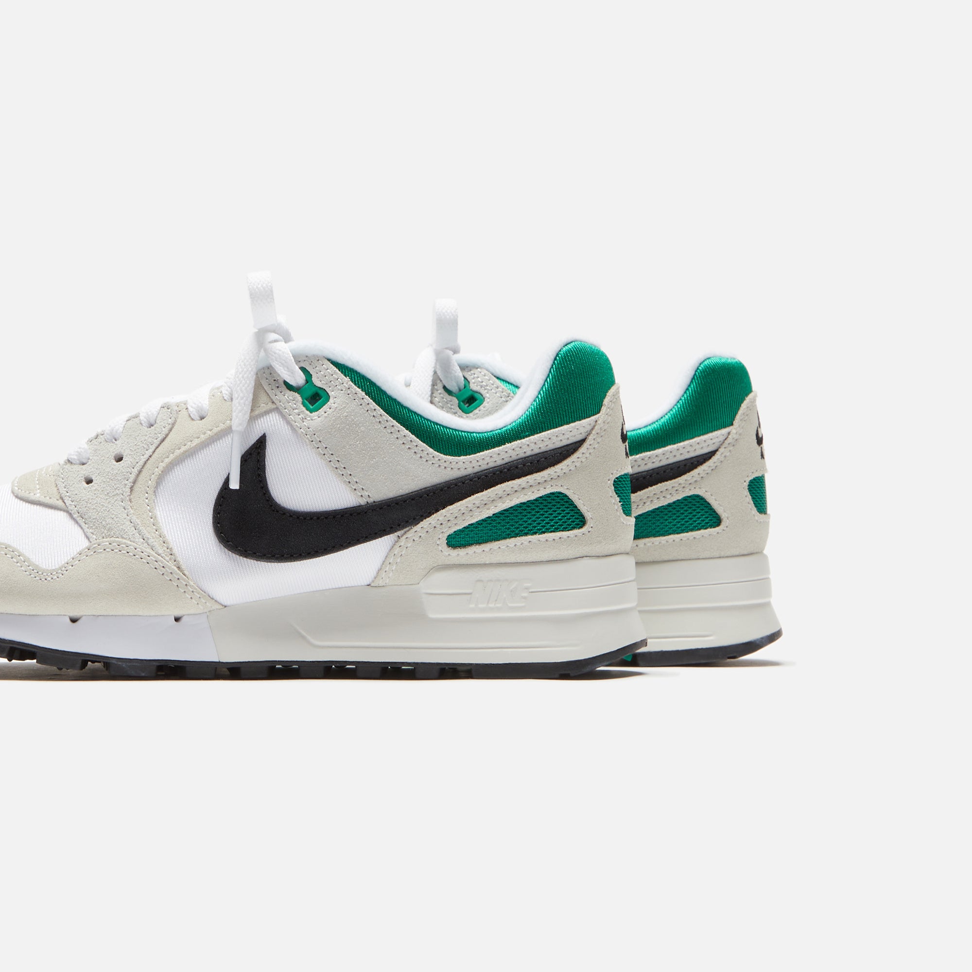 Nike Air Pegasus '89 - White / Black / Malachite / Photon Dust