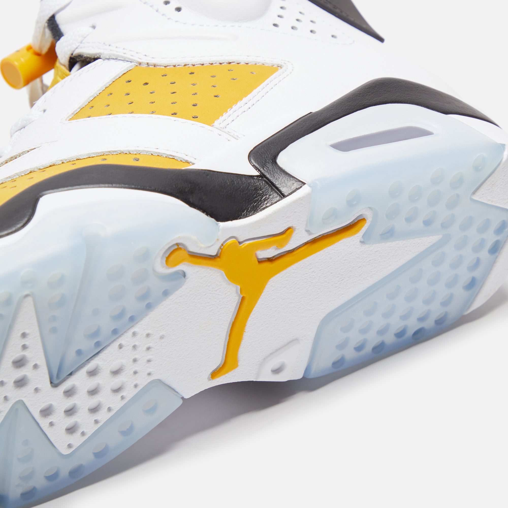 Nike Air Jordan 6 Retro - White / Yellow Ochre / Black