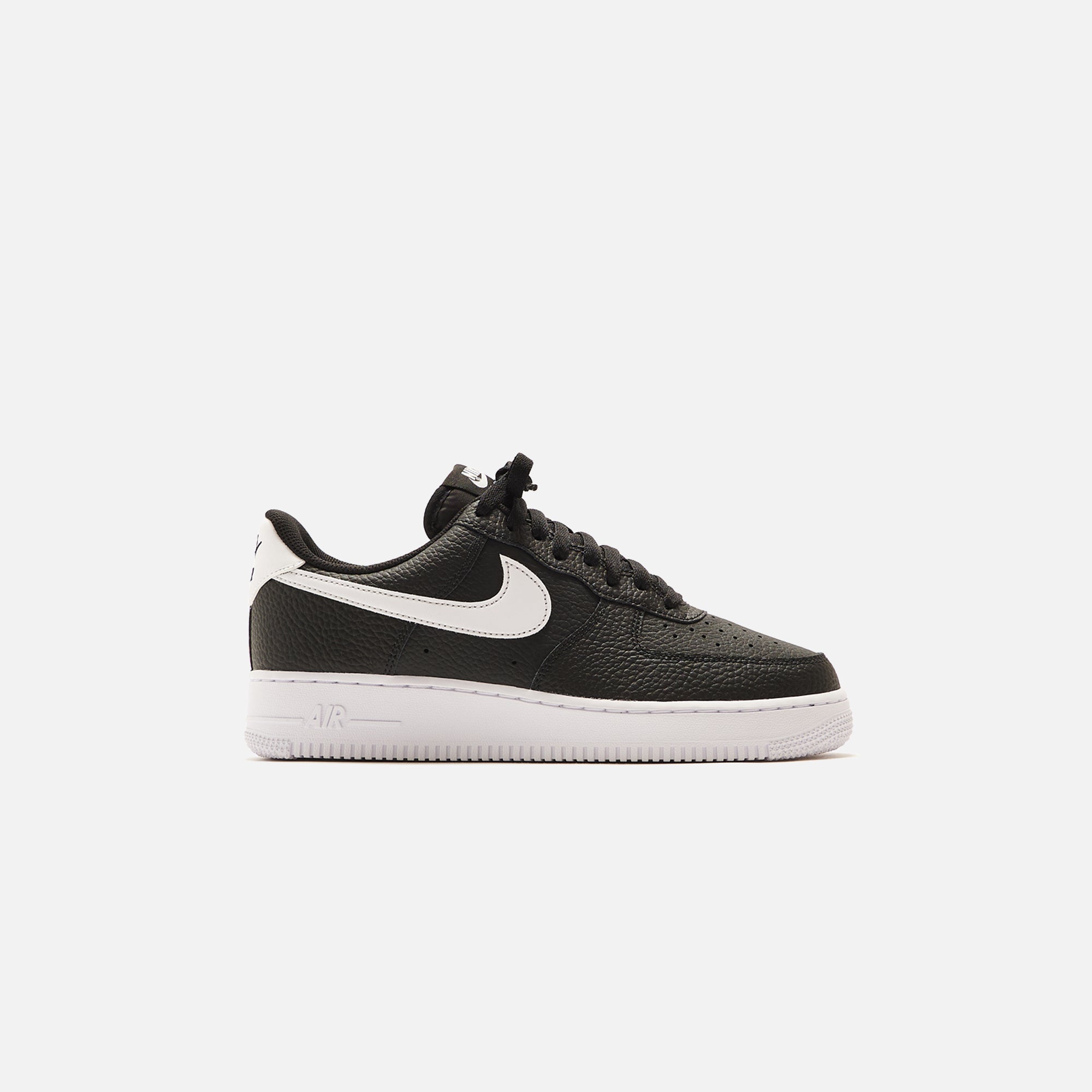 Nike Air Force 1 `07 - Black / White