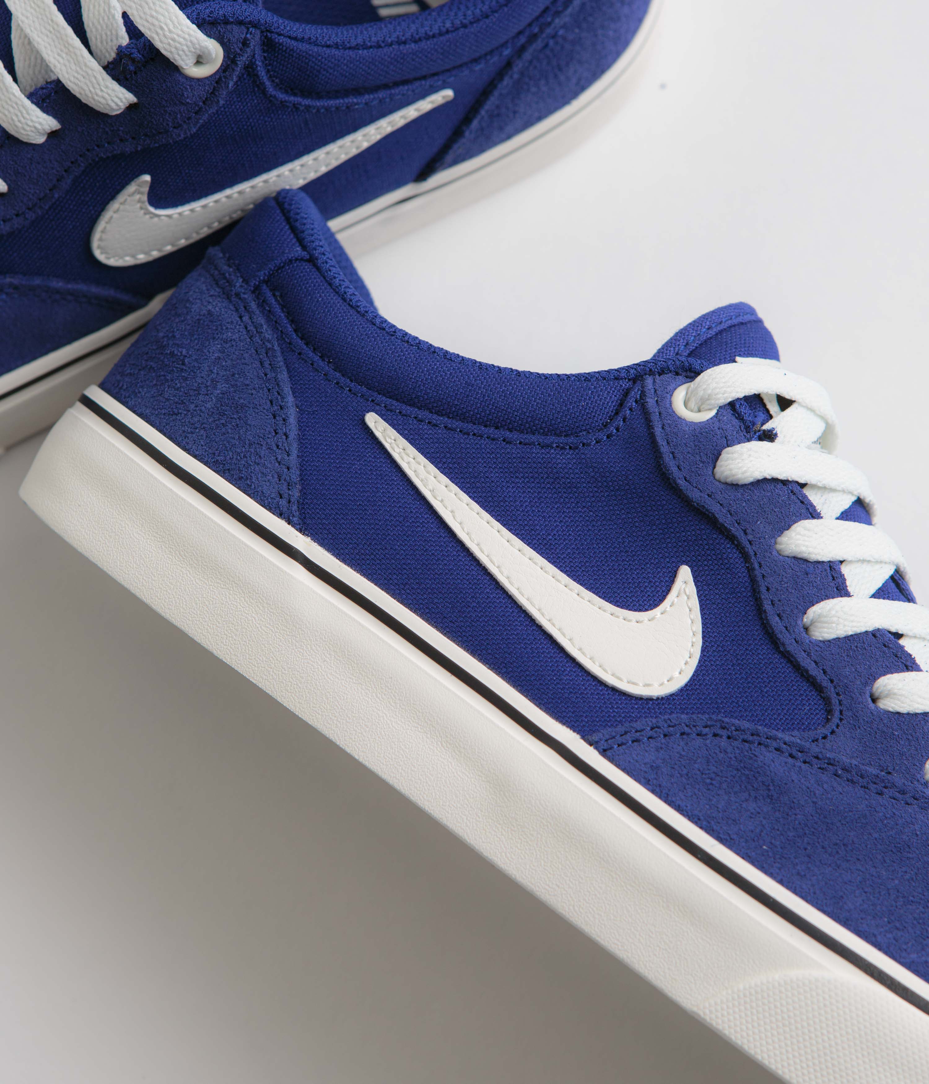 Nike SB Chron 2 Shoes - Deep Royal Blue / Sail - Deep Royal Blue