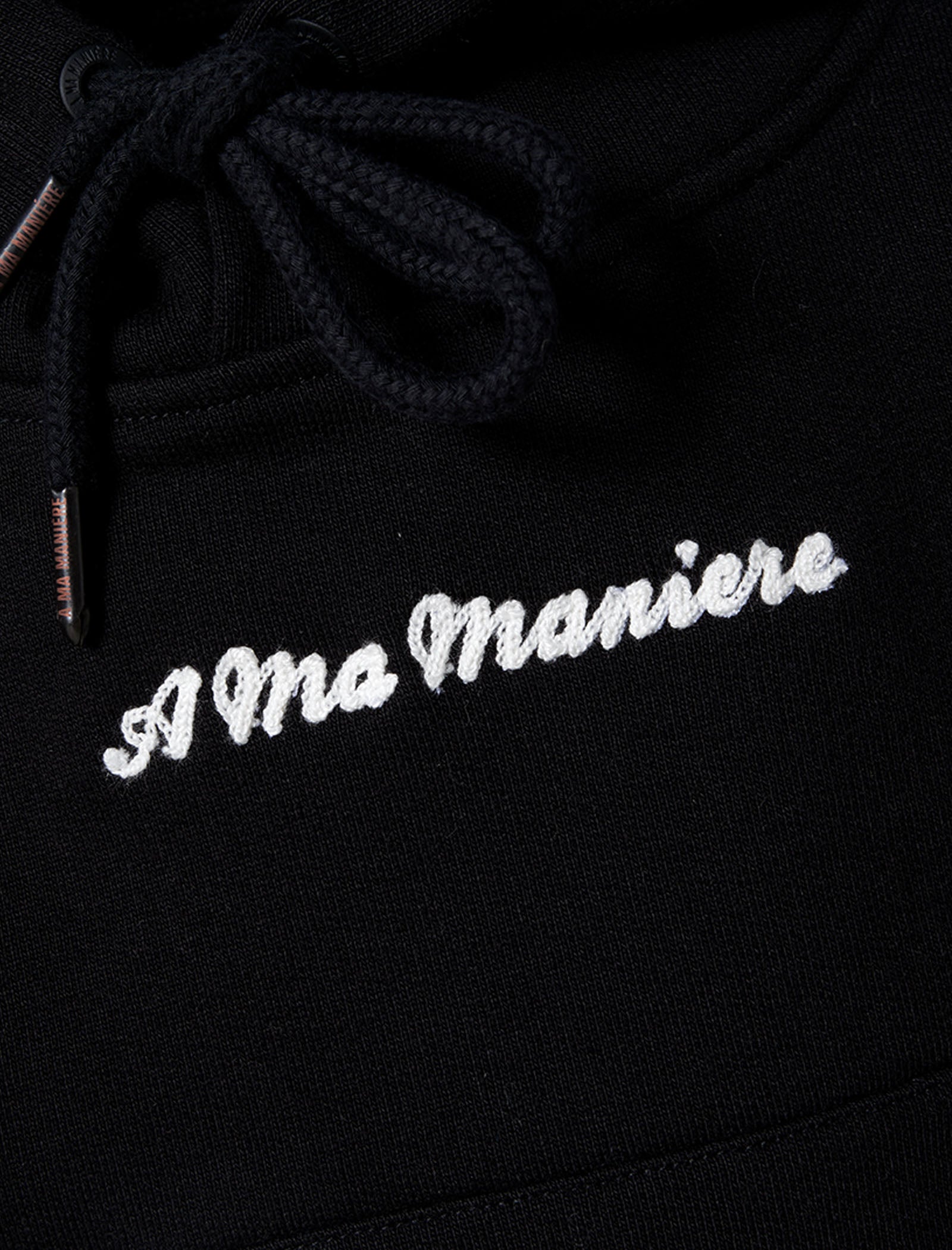 A MA MANIÉRE KIDS SCRIPT LOGO HOODIE