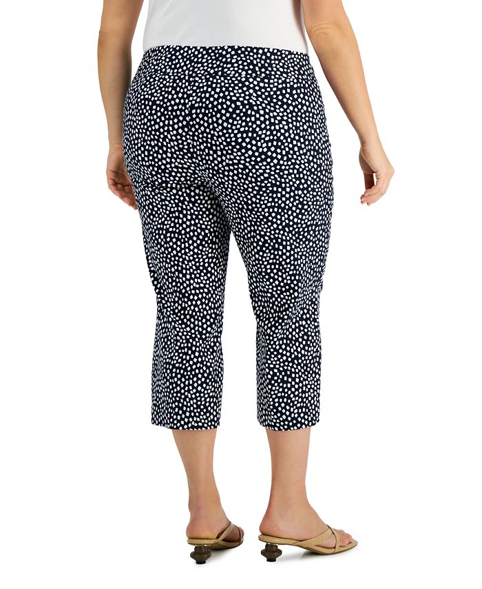 Plus Size Tummy-Control Capri Pants， Created for Macy's