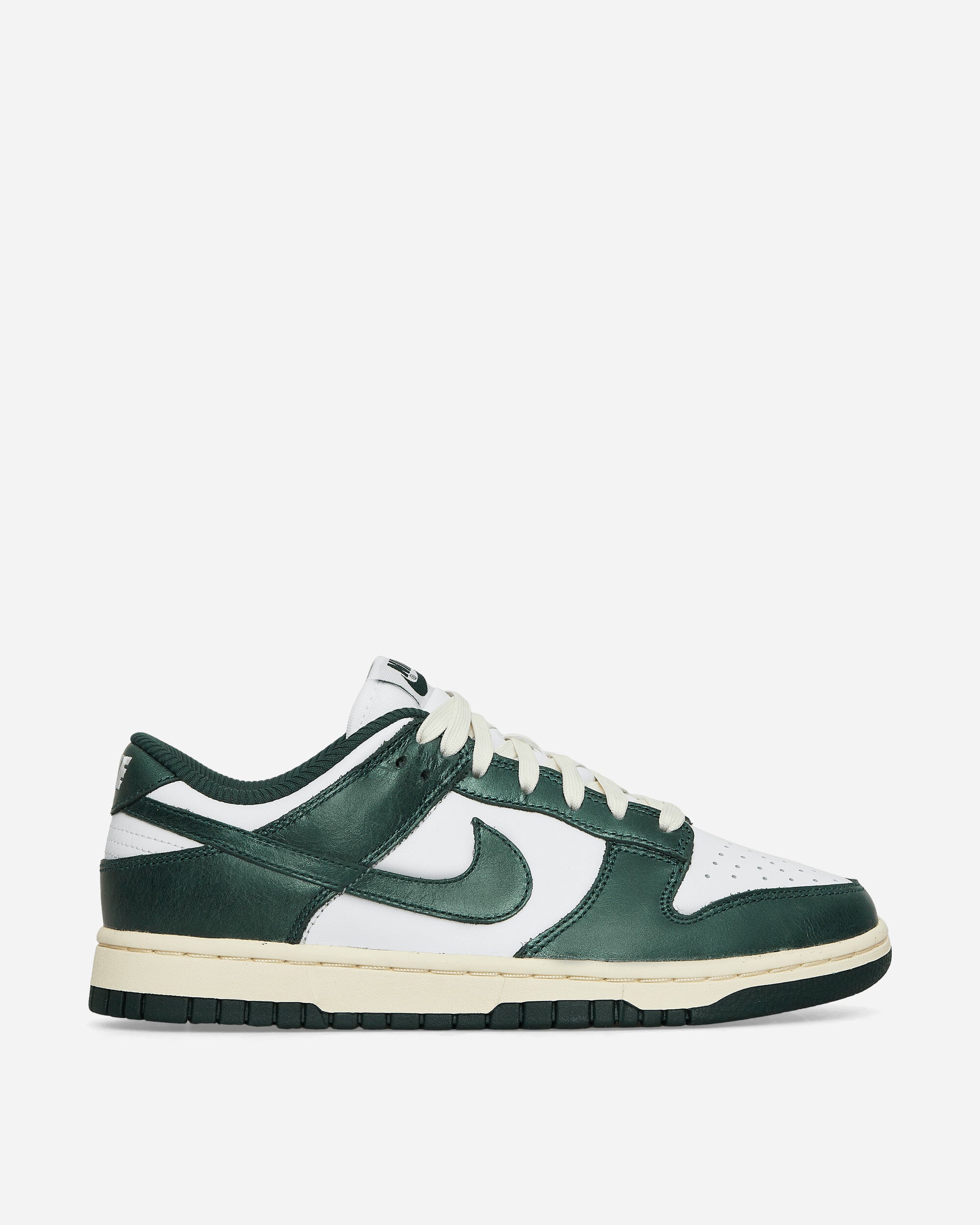 WMNS Dunk Low Sneakers White / Pro Green