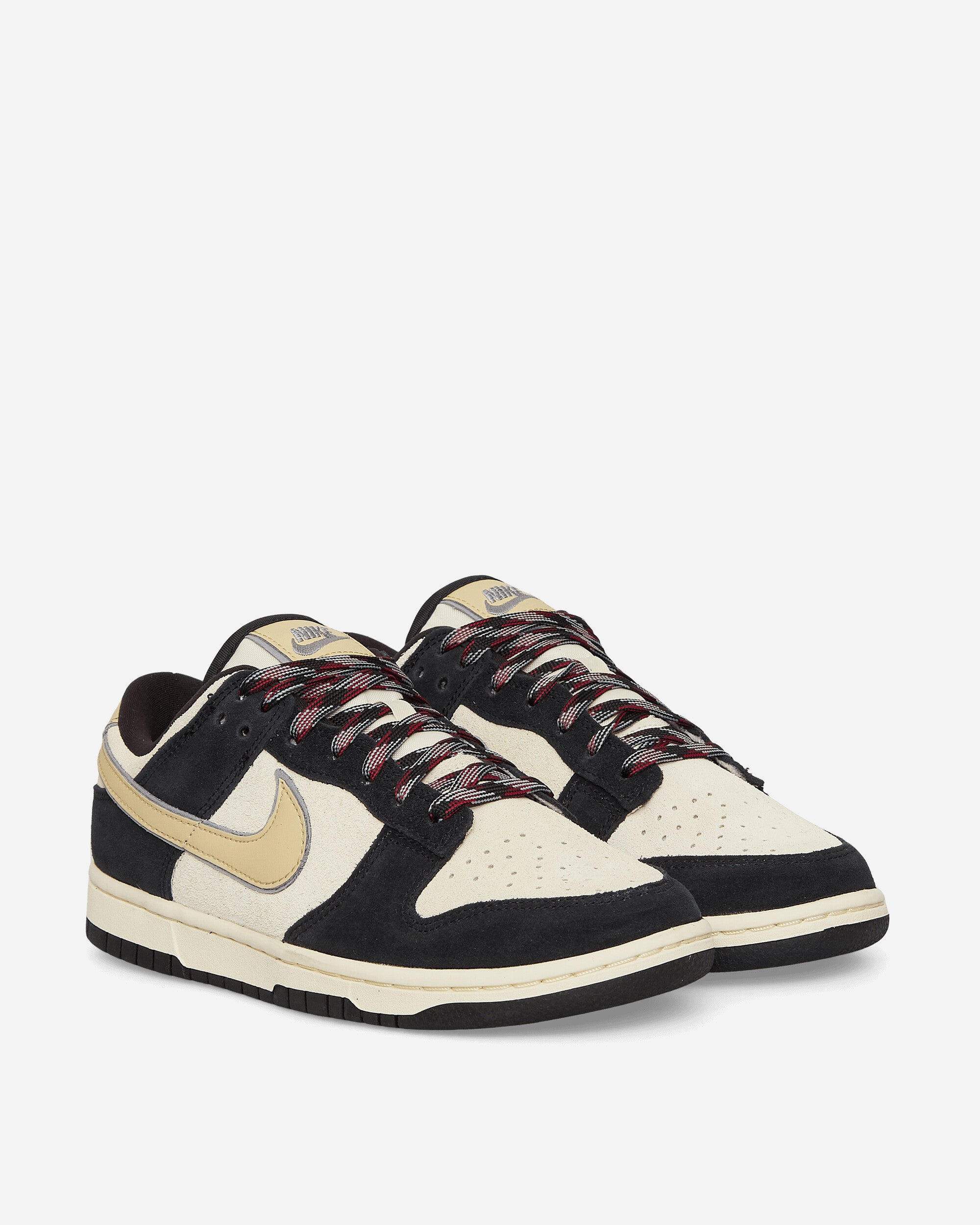 WMNS Dunk Low LX Sneakers Black / Team Gold