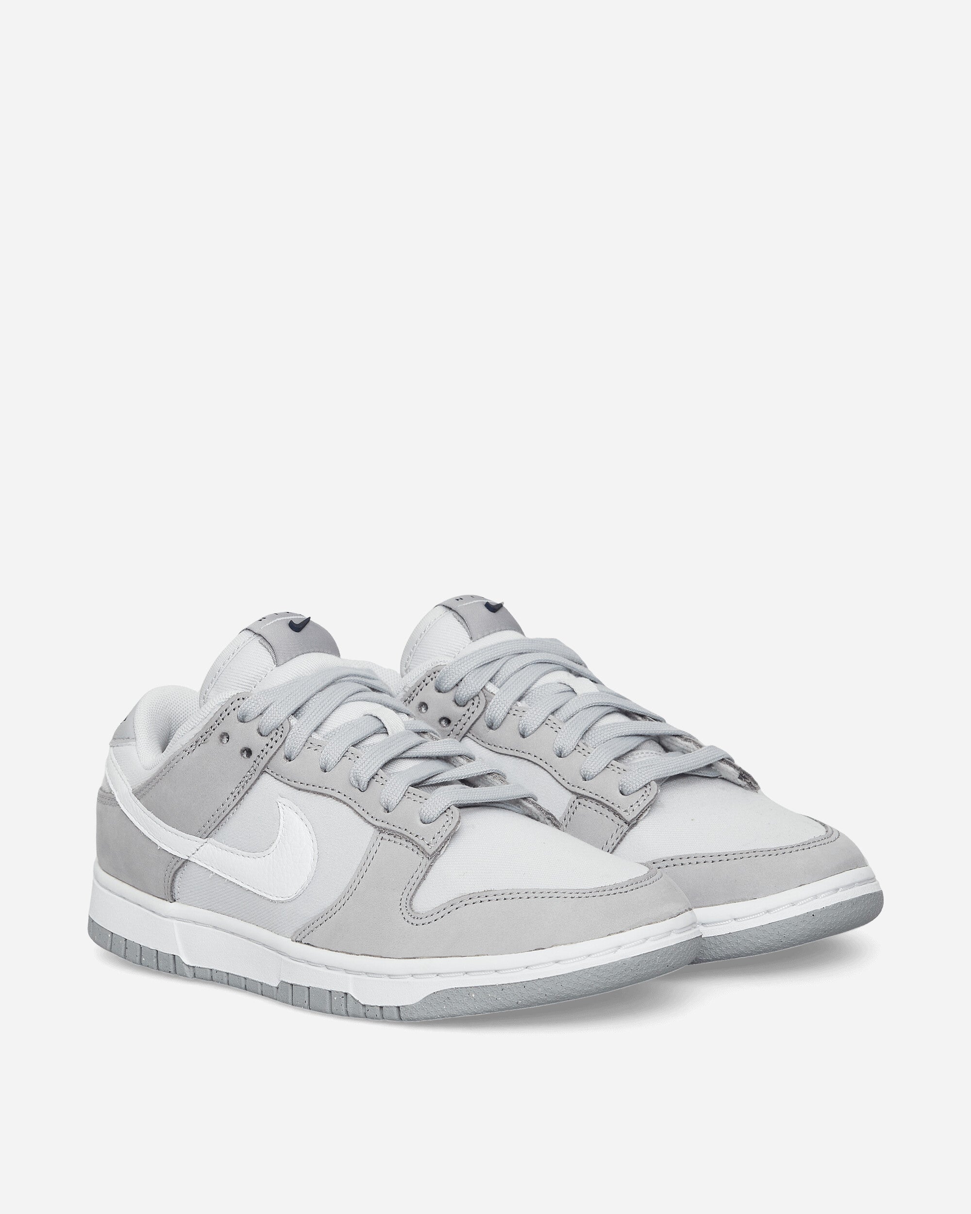 WMNS Dunk Low Retro Sneakers Light Smoke Grey / White