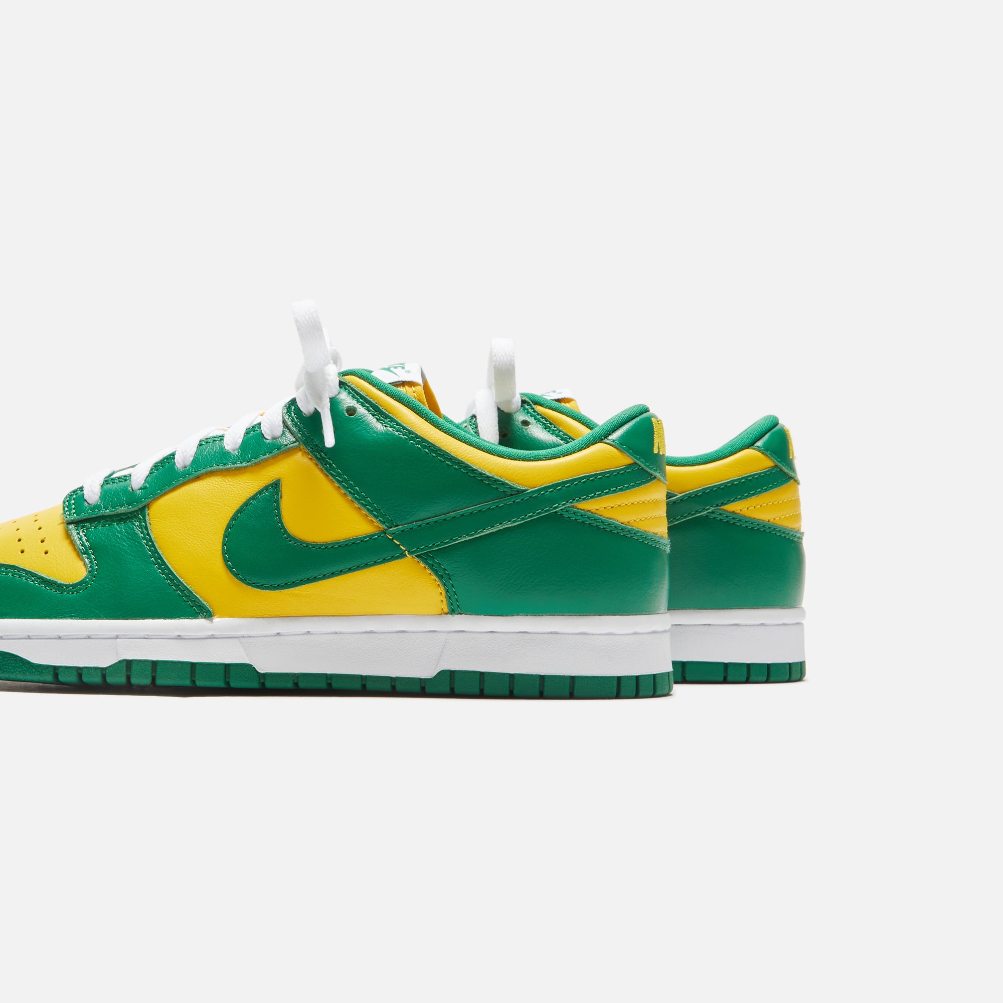 Nike Dunk Low SP - Varsity Maize / Pine Green / White