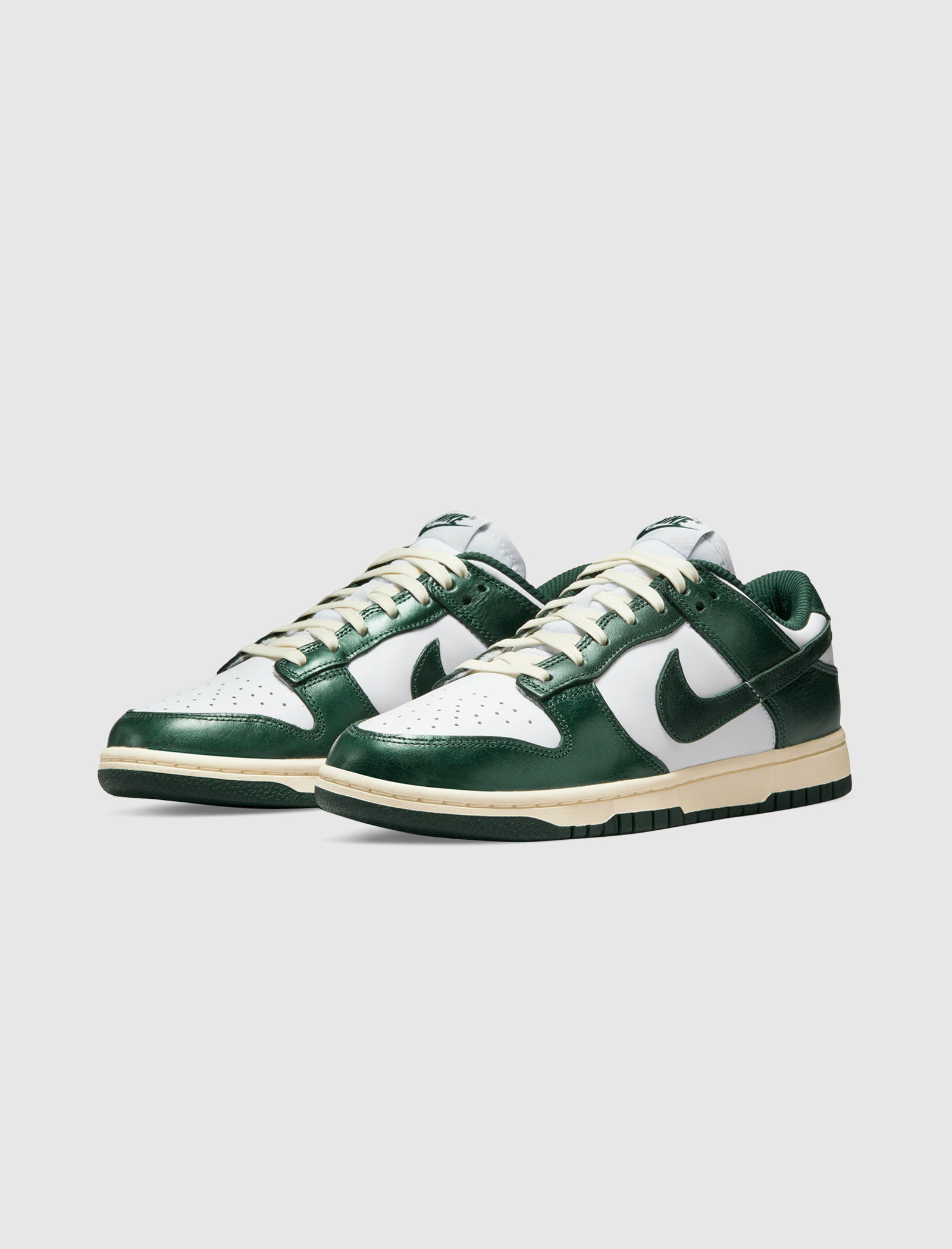 WOMEN'S DUNK LOW 