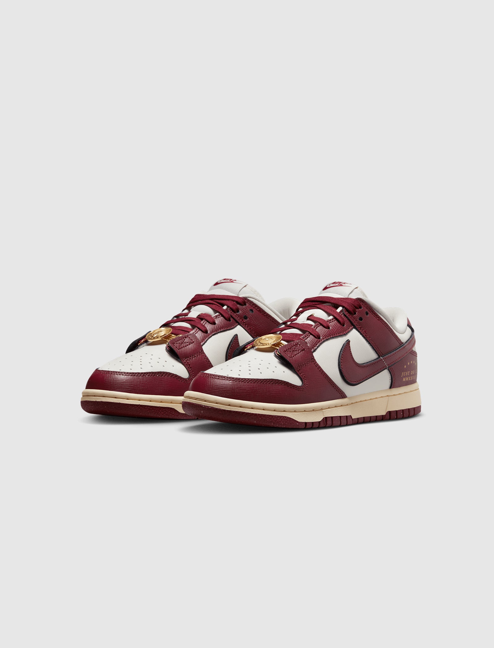 WOMEN'S DUNK LOW SE 