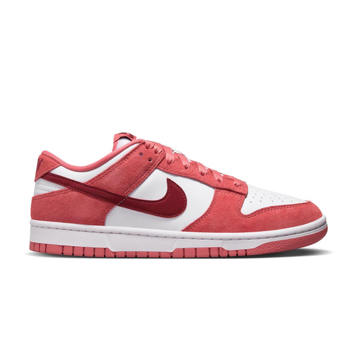 Wmns Dunk Low 'Valentine’s Day'