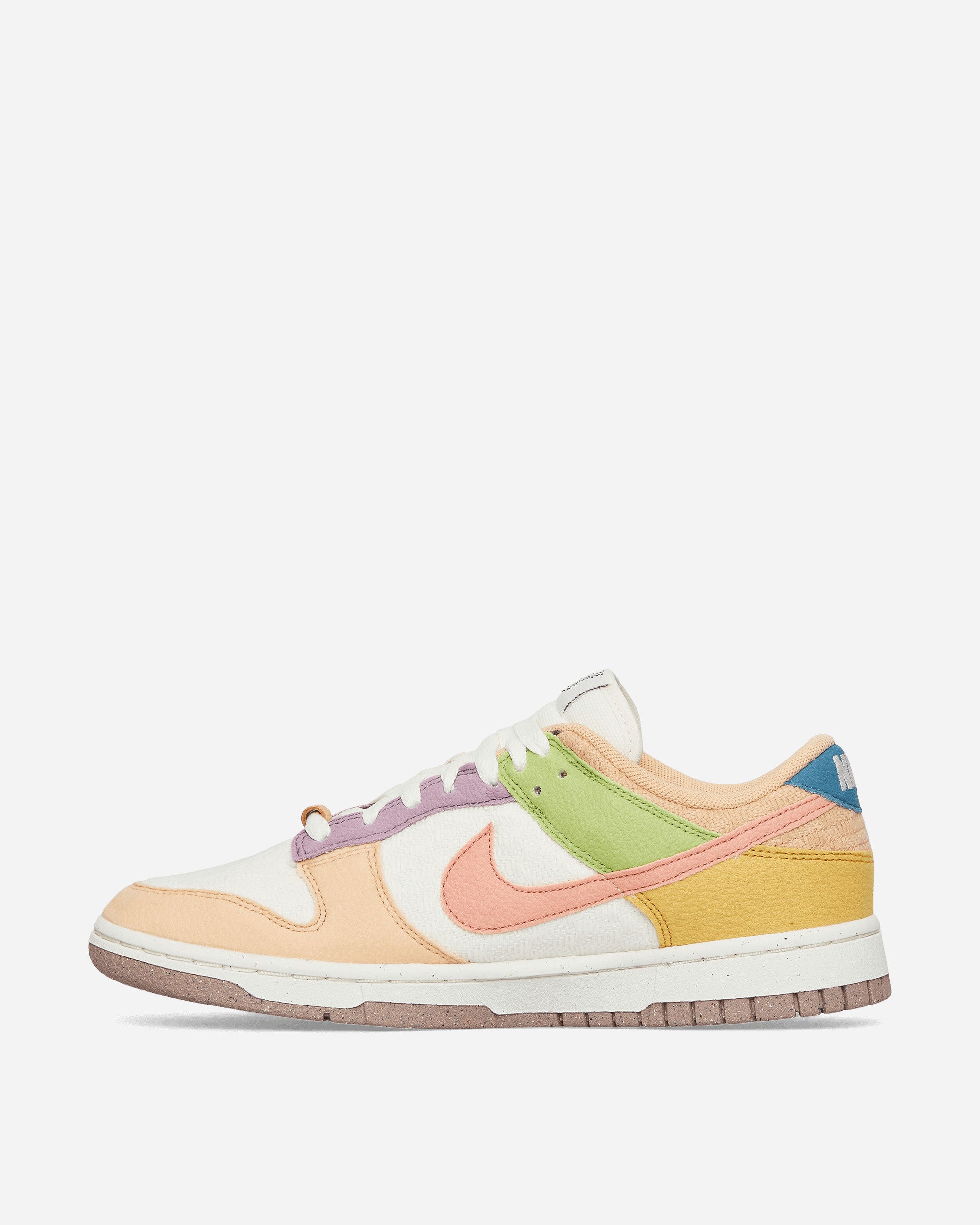 WMNS Dunk Low Sun Club Sneakers