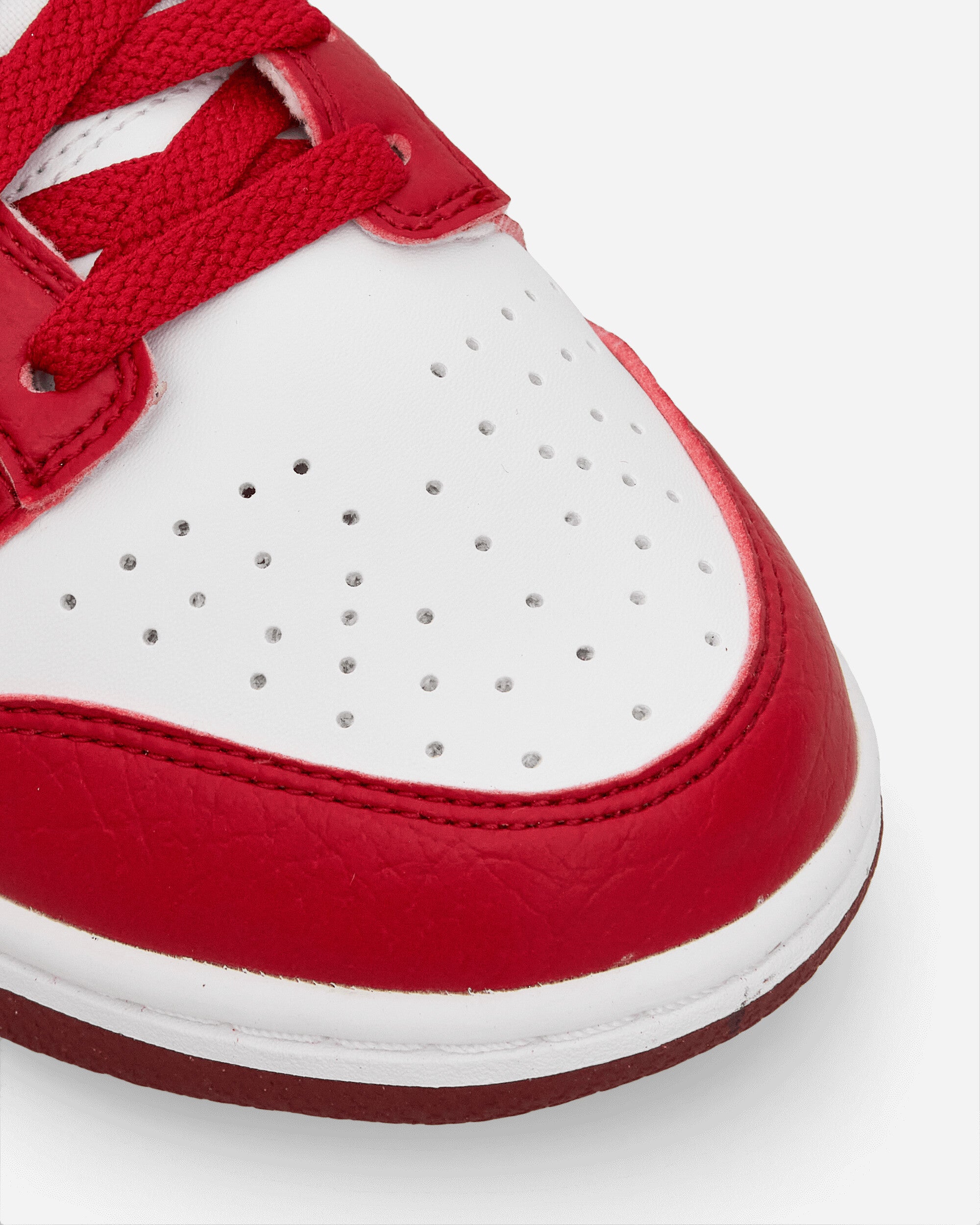 WMNS Dunk Low Next Nature Sneakers White / Gym Red