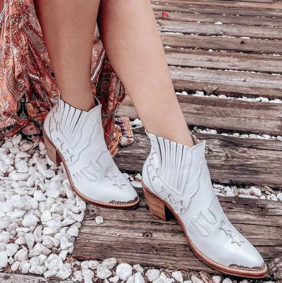 Arizona Stars Leather Boots - White