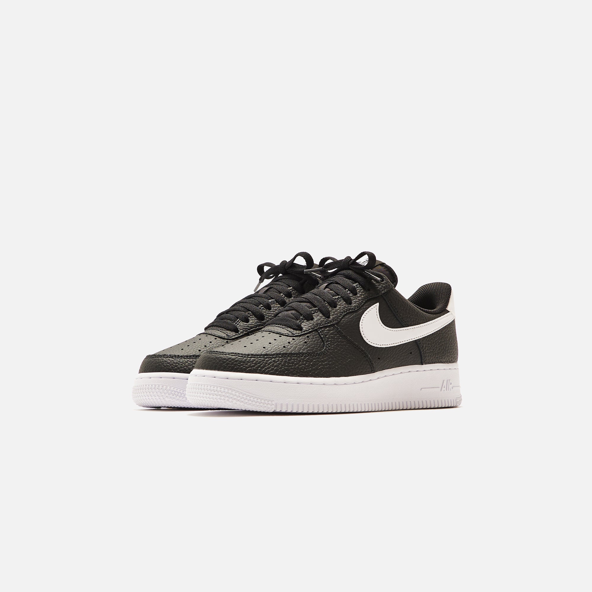 Nike Air Force 1 `07 - Black / White