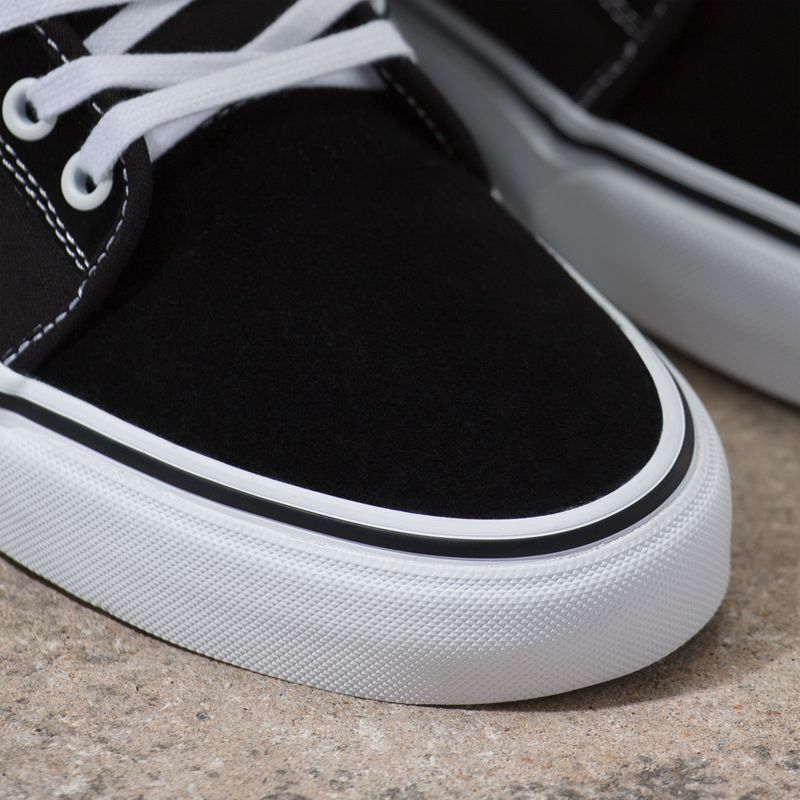 Skate Chukka Low