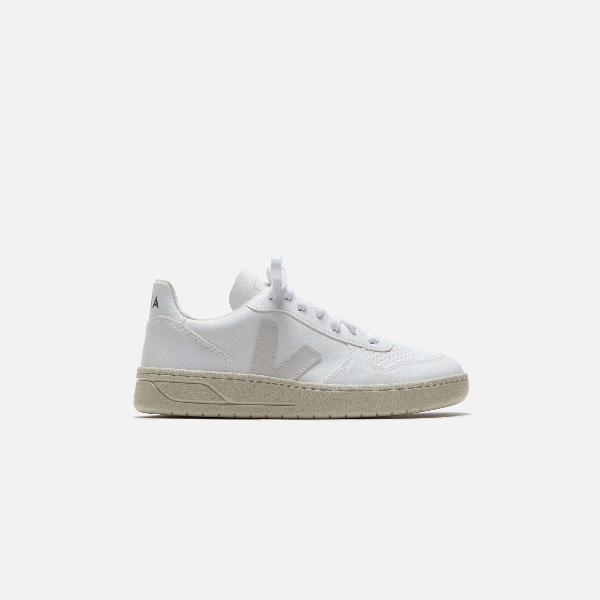 Veja V-10 C.W.L. - Extra White