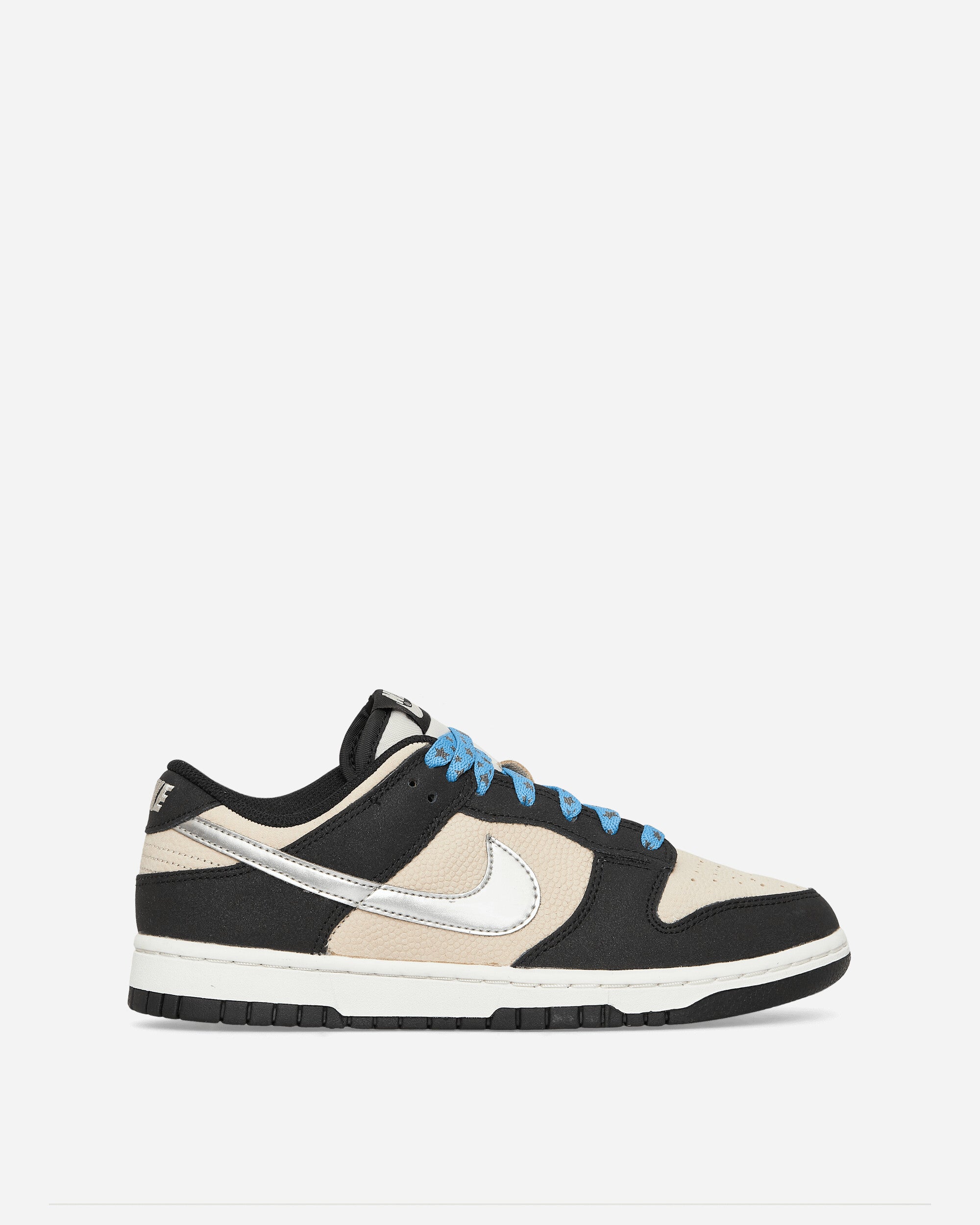 WMNS Dunk Low Sneakers Light Orewood Brown