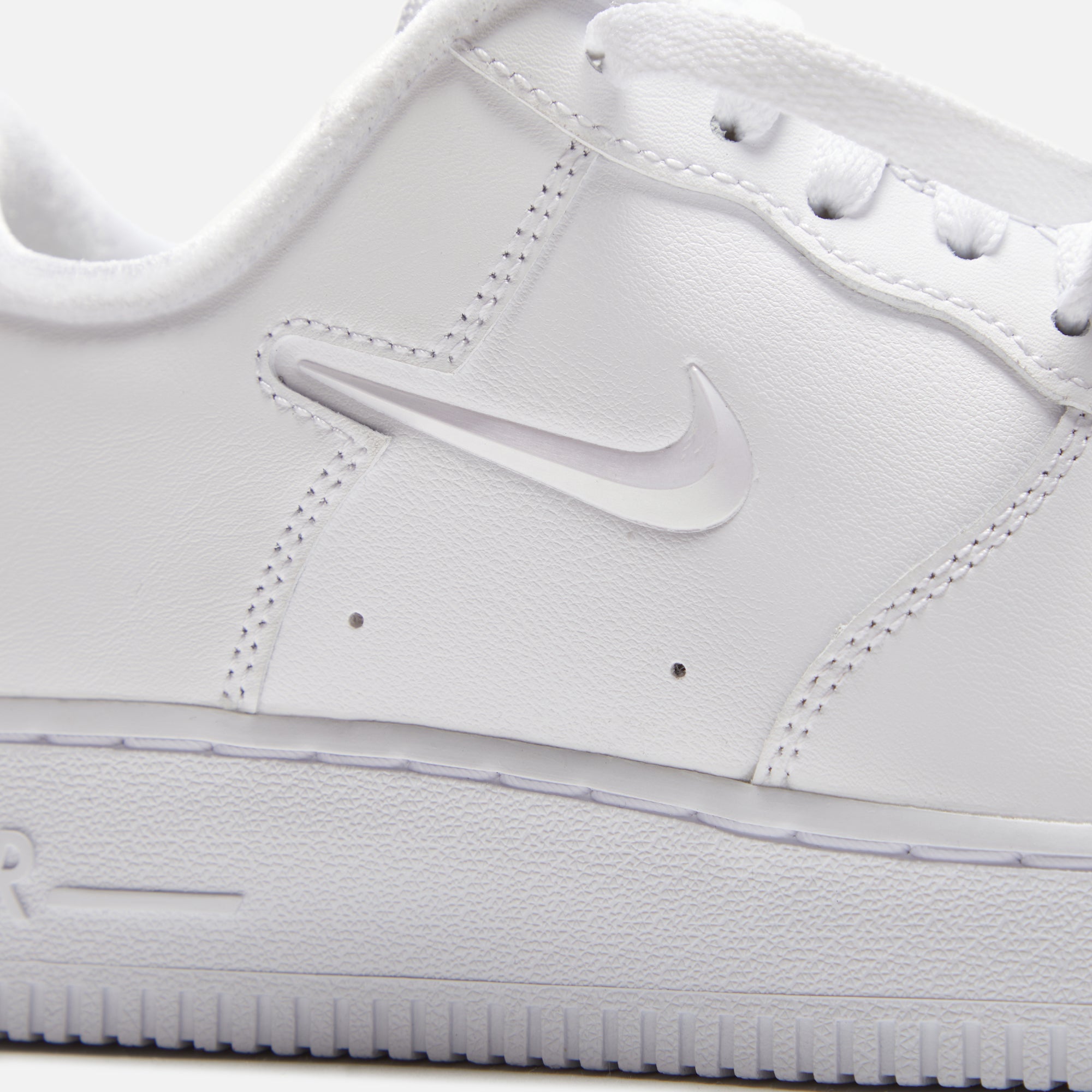 Nike WMNS Air Force 1 `07 SE - White / Multi / Color / Black