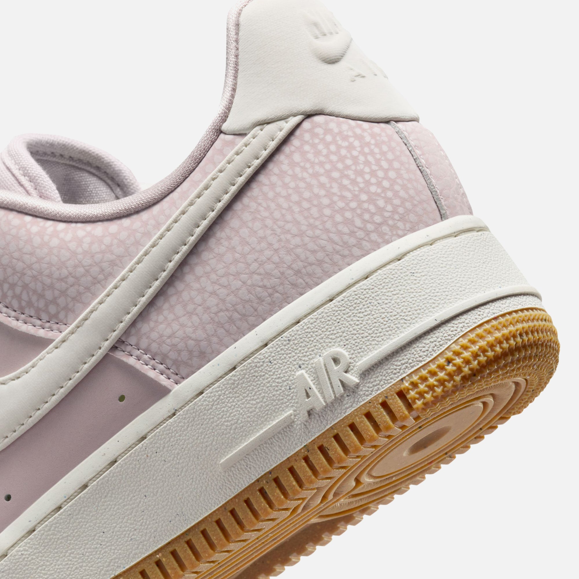 Nike WMNS Air Force 1 Low - Light Bone / Platinum Violet / Gum Light Brown