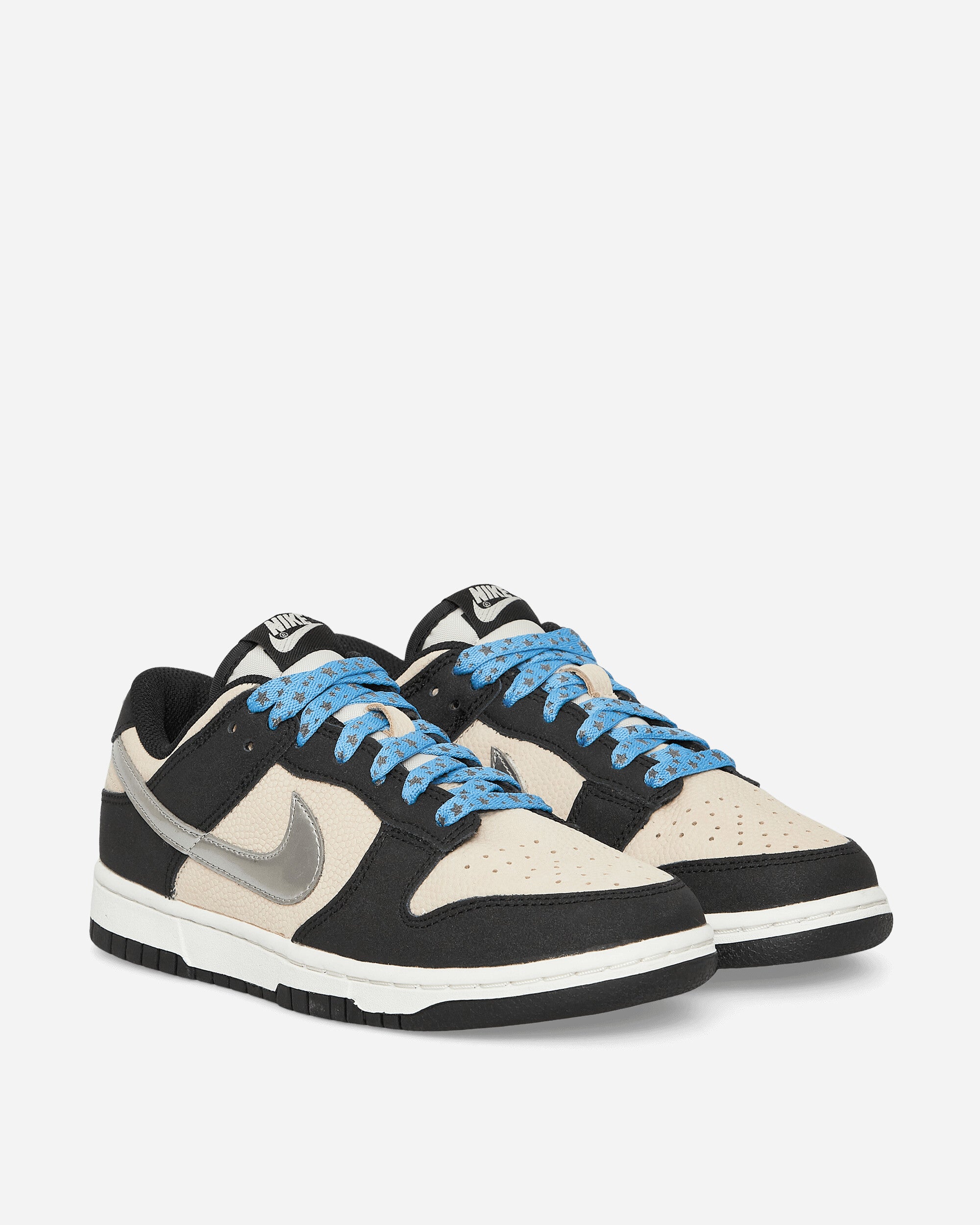 WMNS Dunk Low Sneakers Light Orewood Brown