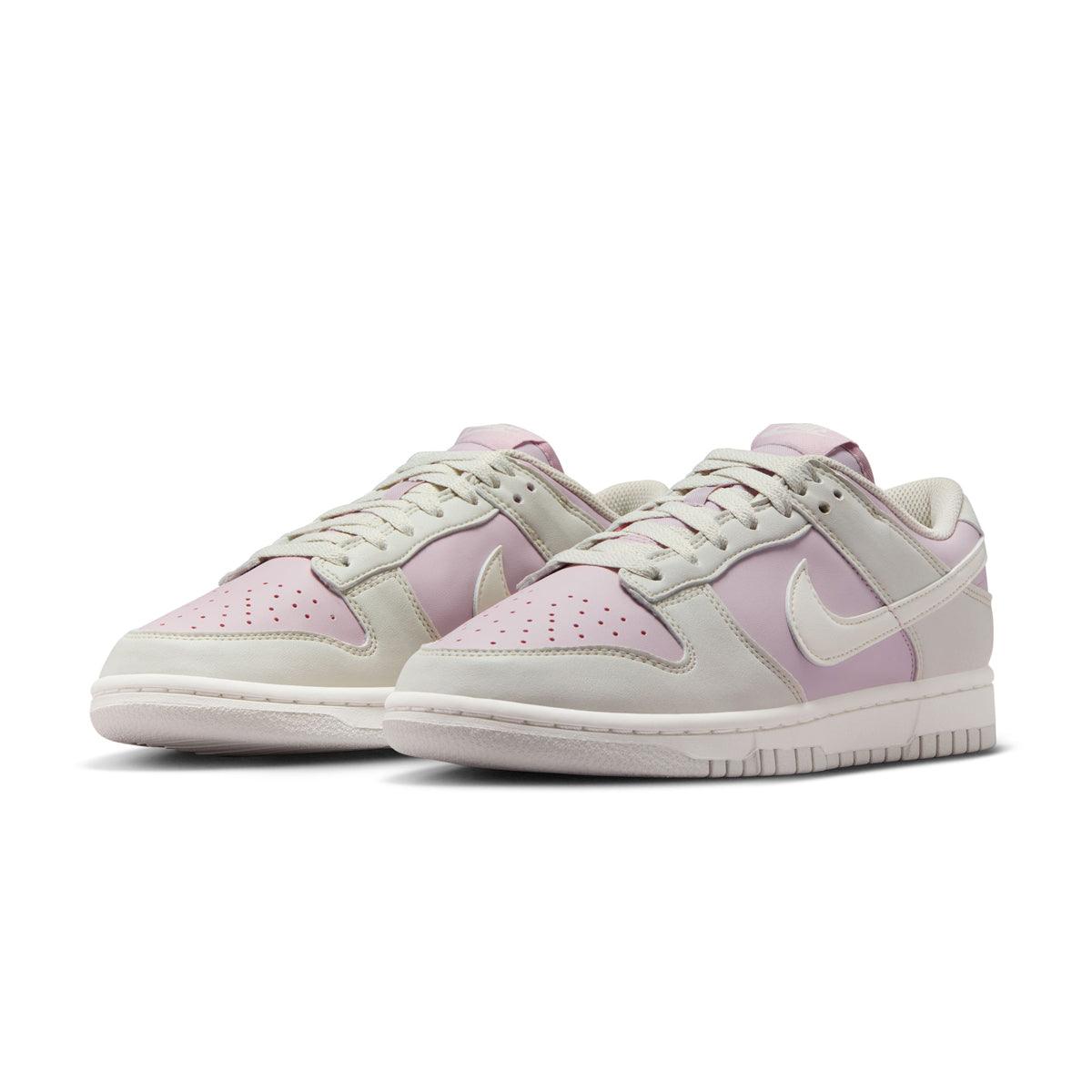 Wmns Dunk Low Next Nature 'Light Bone Pink'