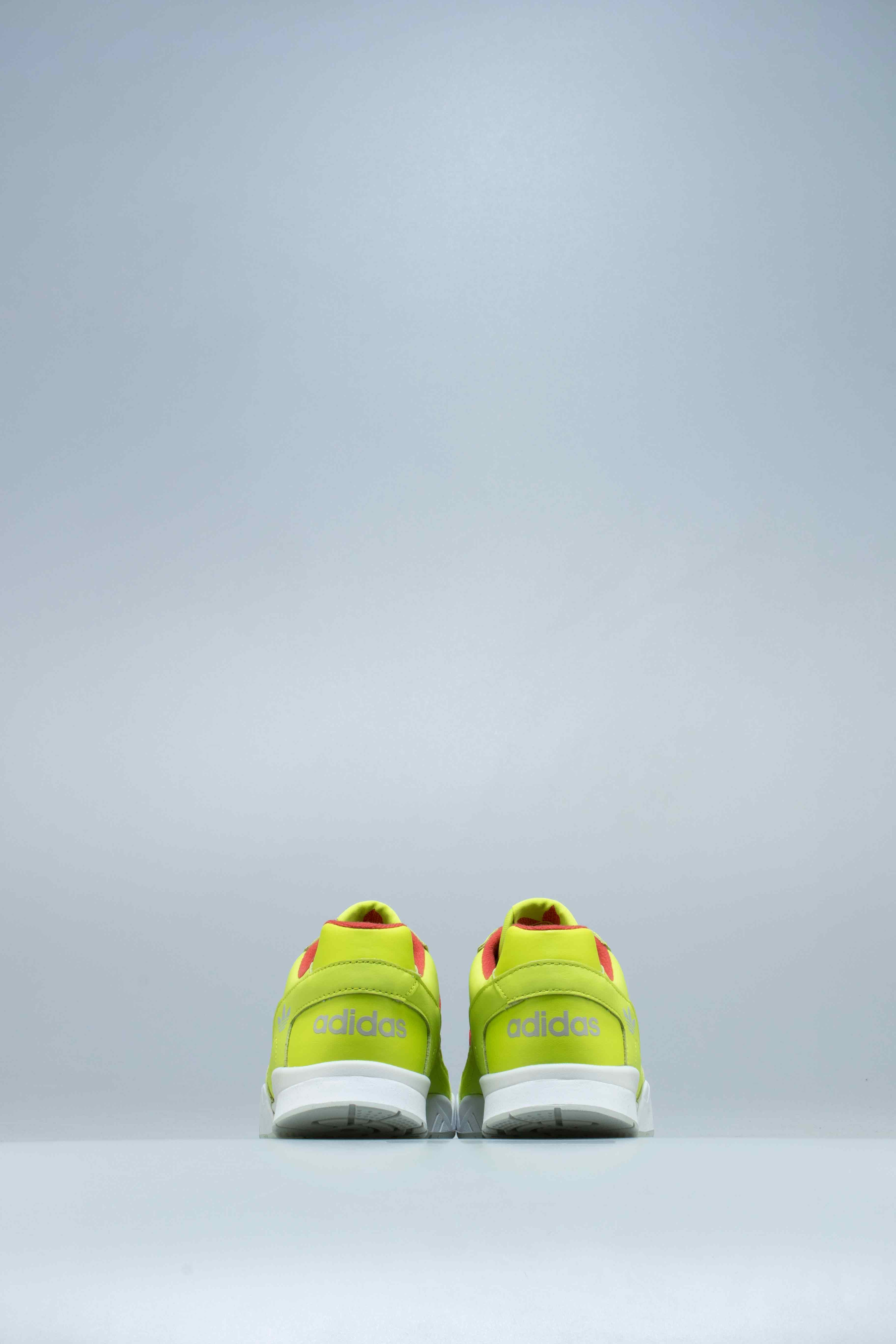 A.R. Trainer Mens Shoe - Semi Solar Yellow/ Lush Red /Green