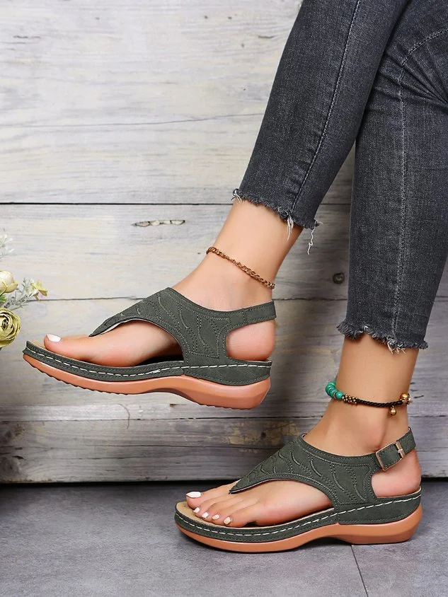 Embroidered Wave Pattern Vintage Casual Thong Sandals