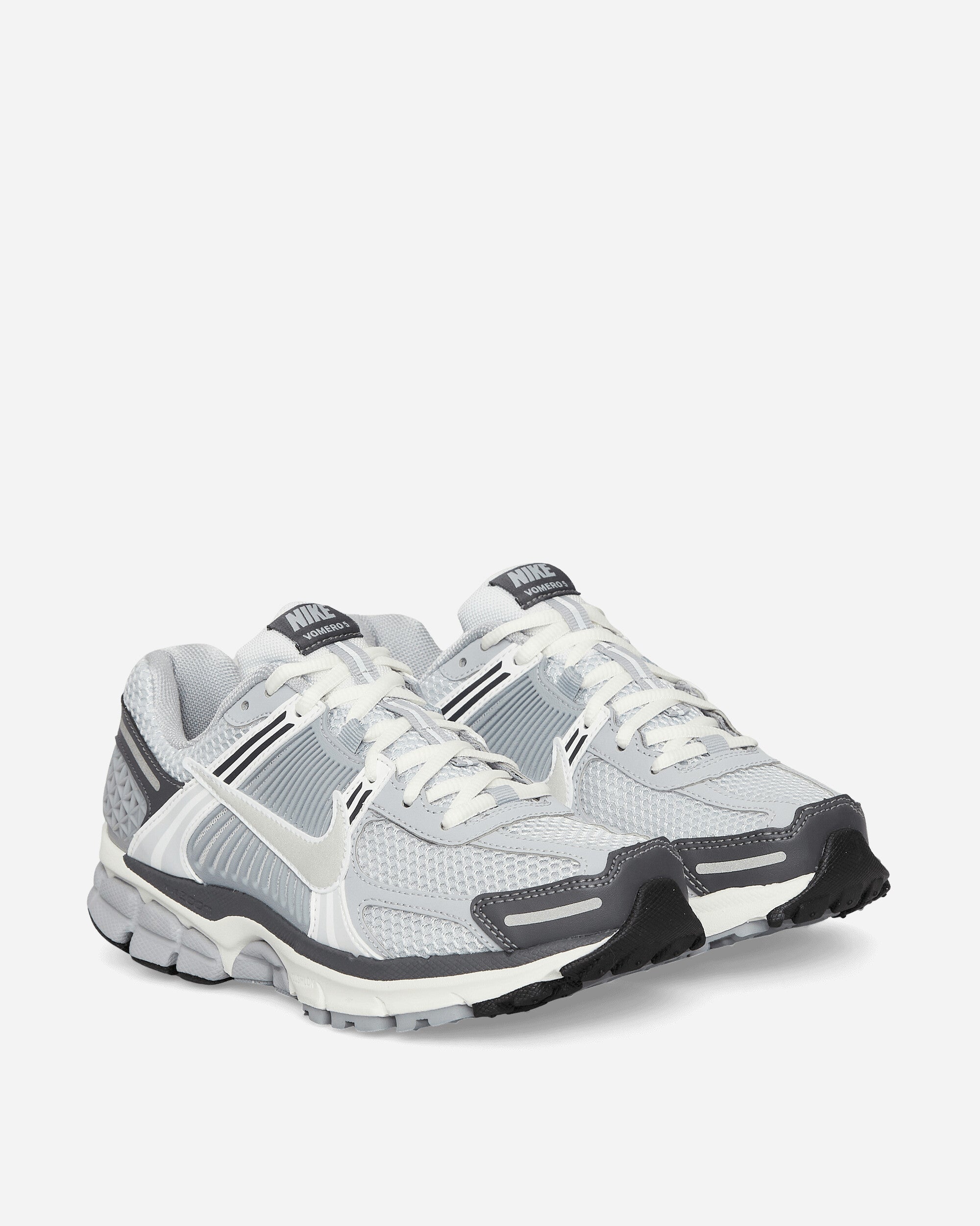 WMNS Zoom Vomero 5 Sneakers Pure Platinum / Metallic Silver