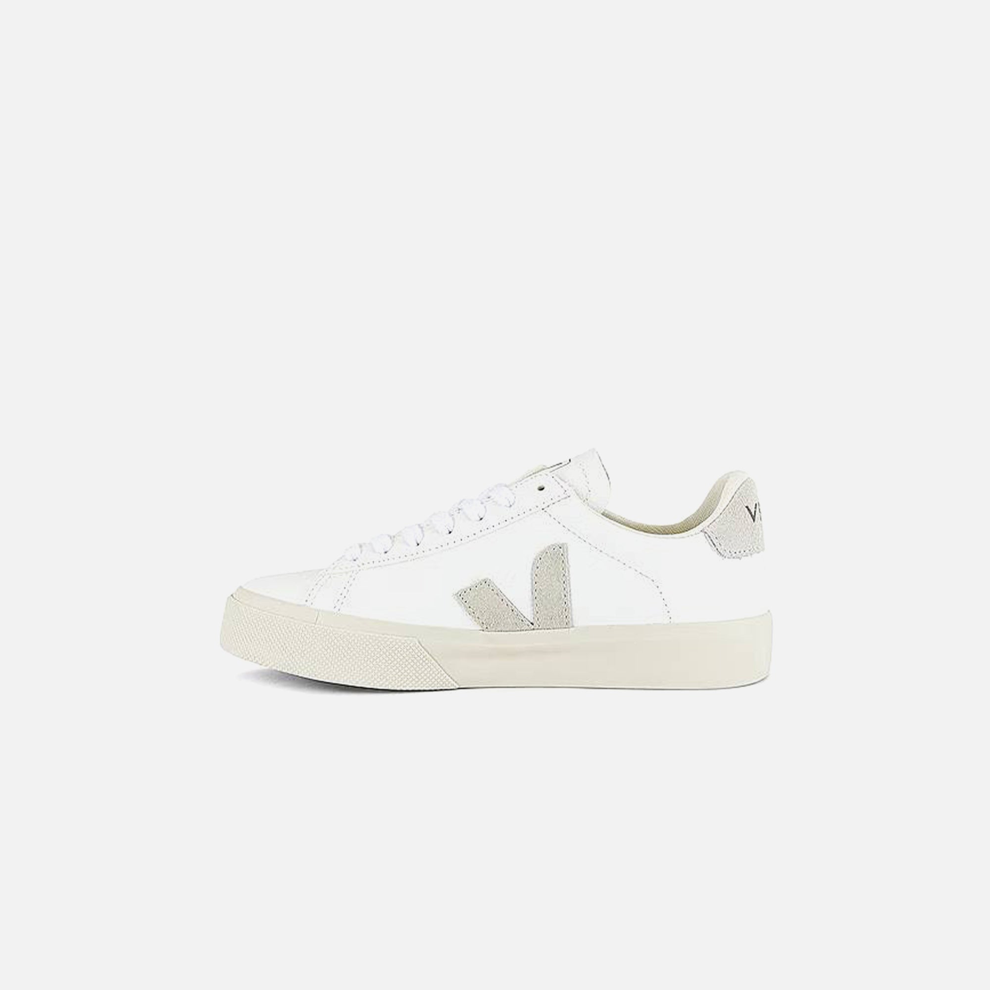 Veja Campo - Extra White / Natural Suede