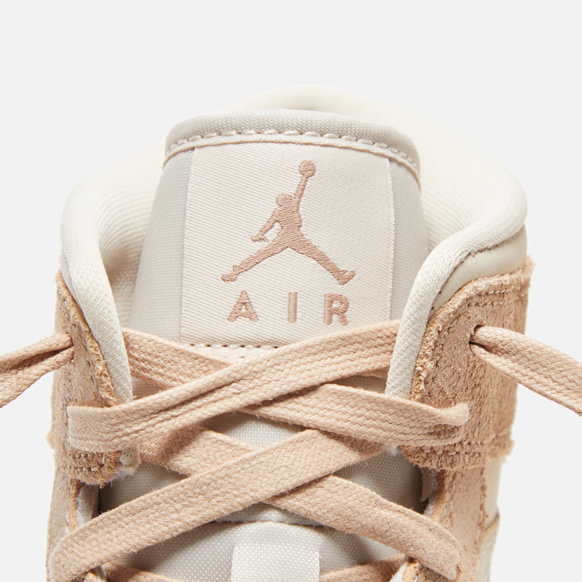 Nike Air Jordan 1 Mid SE - Legend Light Brown / Sail / Legend Medium Brown