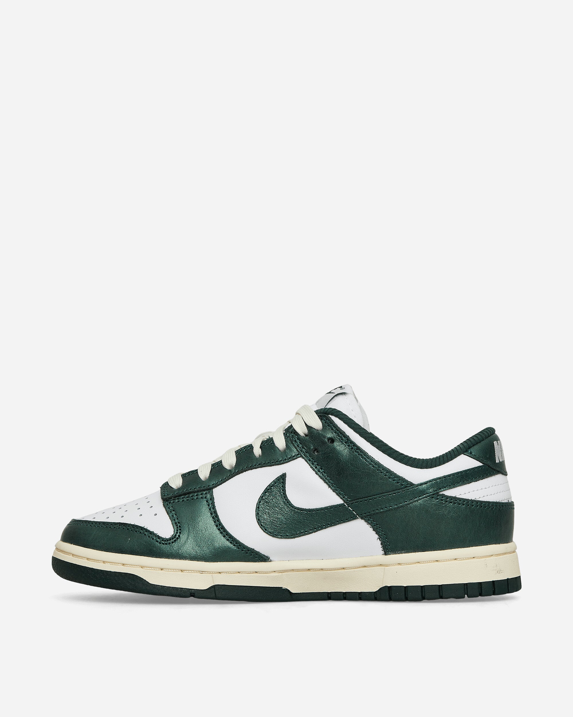 WMNS Dunk Low Sneakers White / Pro Green