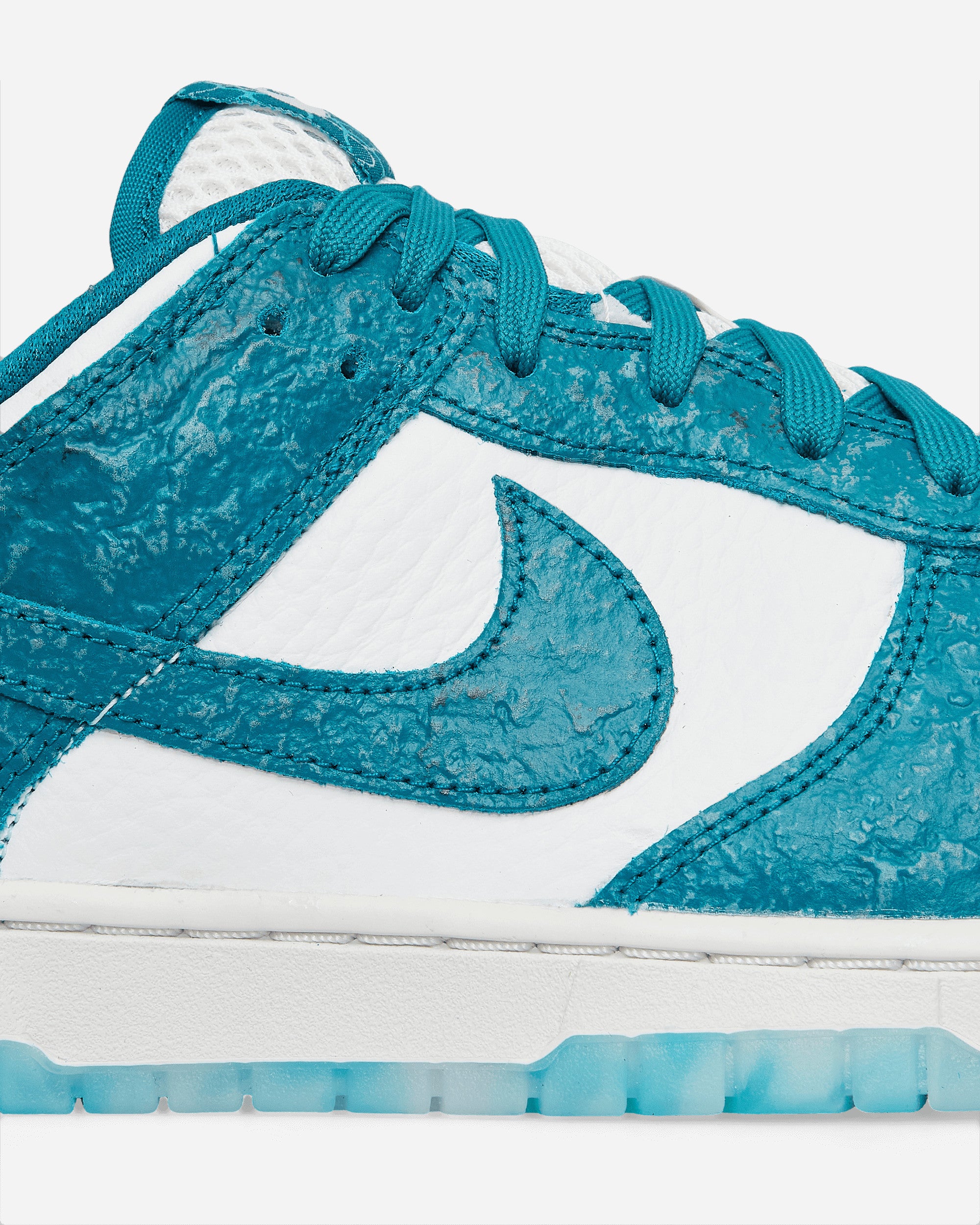 WMNS Dunk Low Sneakers Ocean