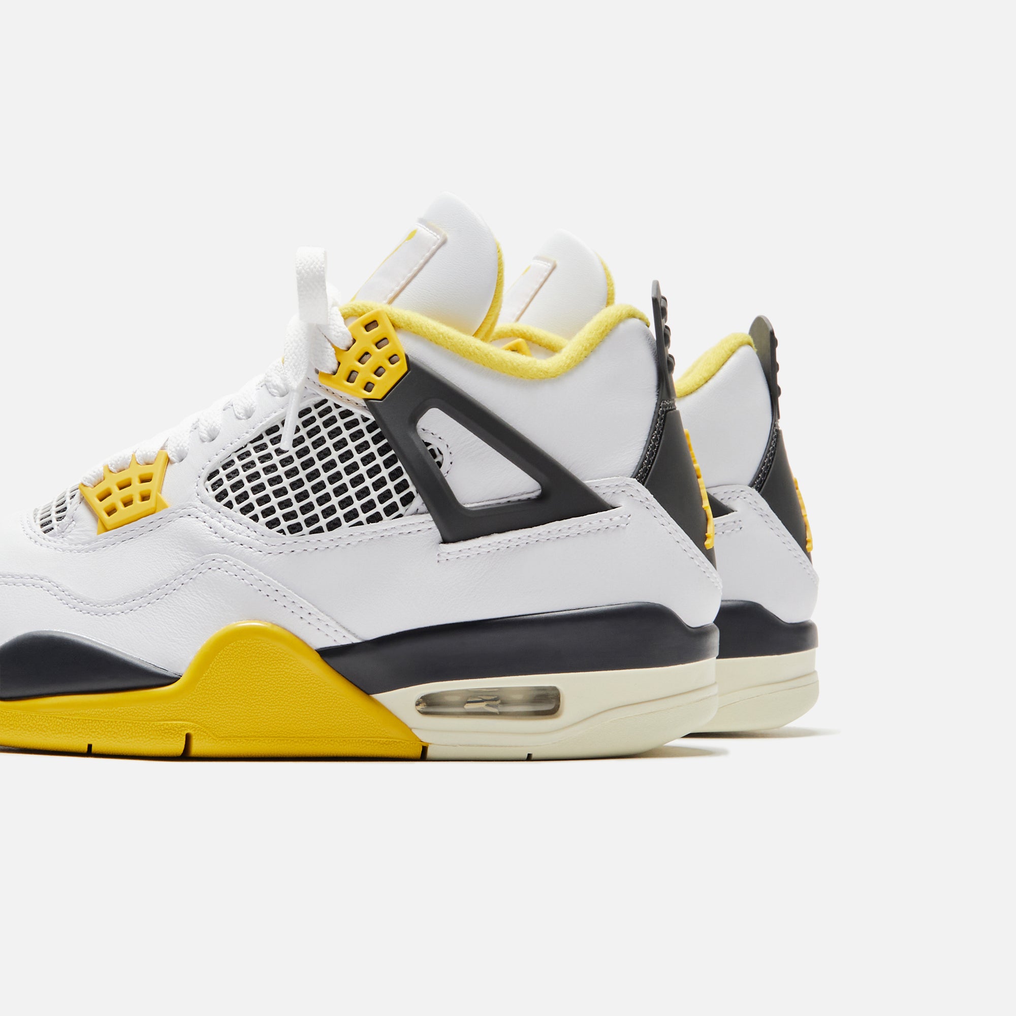 Nike WMNS Air Jordan 4 Retro - Vivid Sulfur