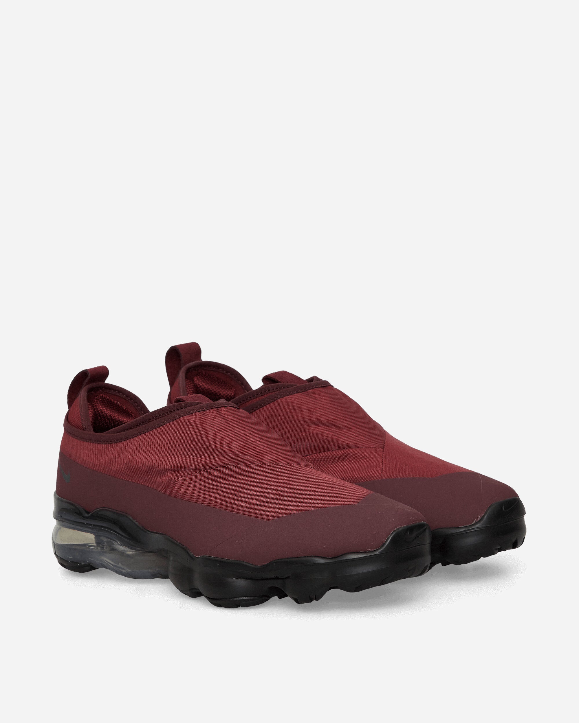 Air VaporMax Moc Roam Sneakers Dark Team Red