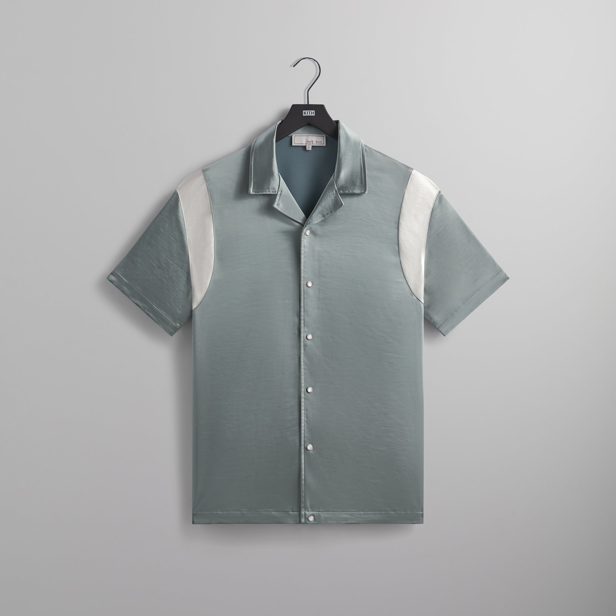 &Kin Washed Satin Landon Souvenir Shirt - Virtue