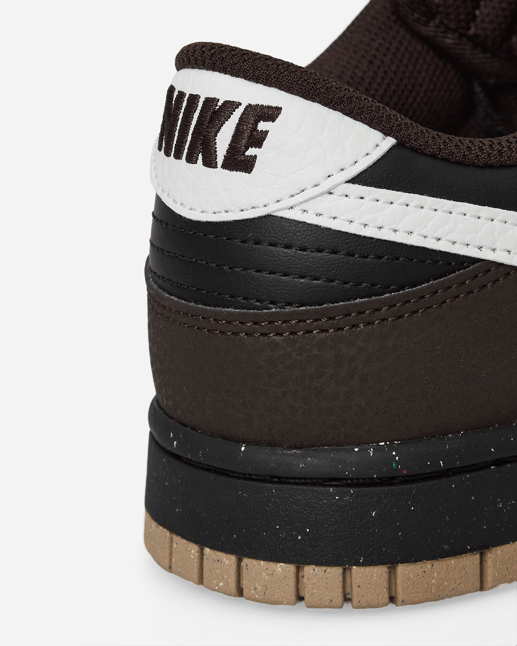 WMNS Dunk Low Next Nature Sneakers Black / Velvet Brown