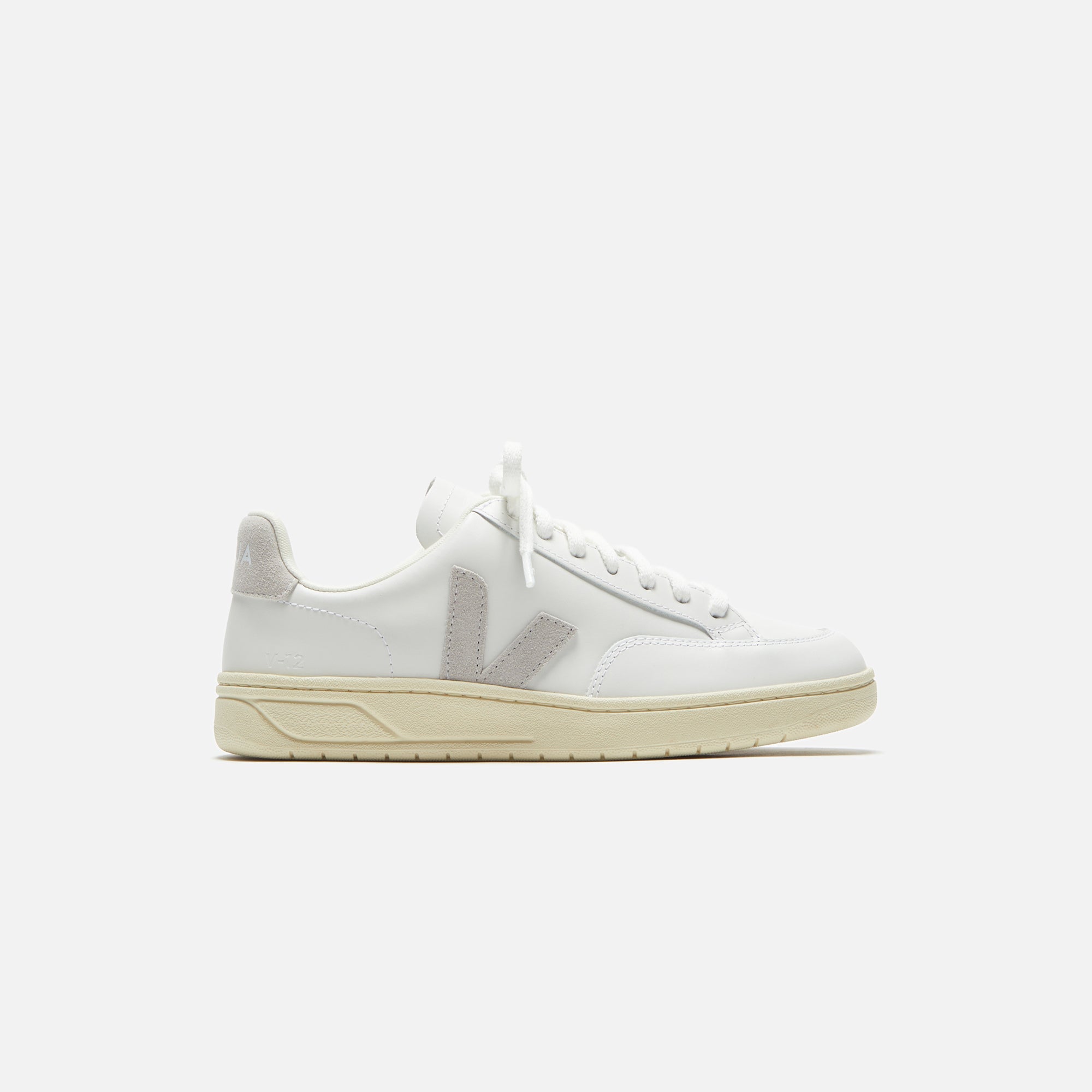 Veja V-12 - Extra White / Light Grey