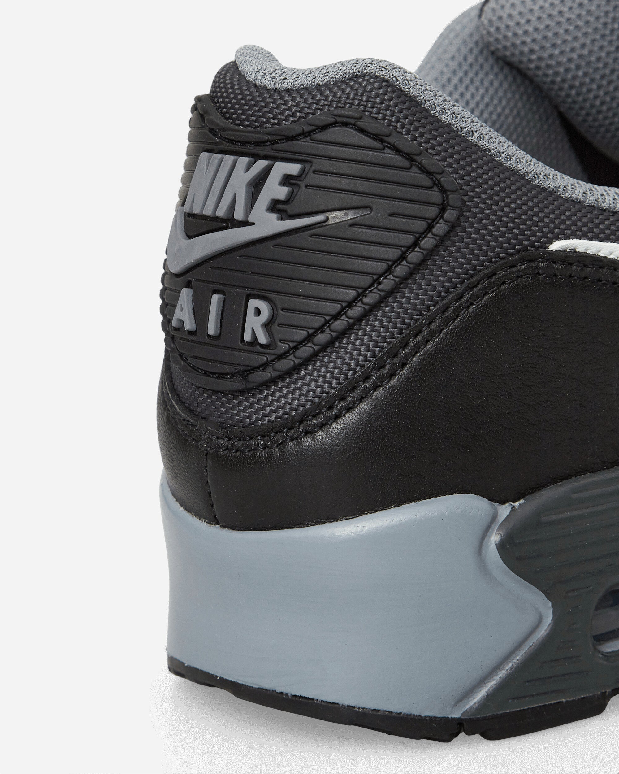 Air Max 90 GORE-TEX Sneakers Dark Smoke Grey / Cool Grey / Black / Summit White