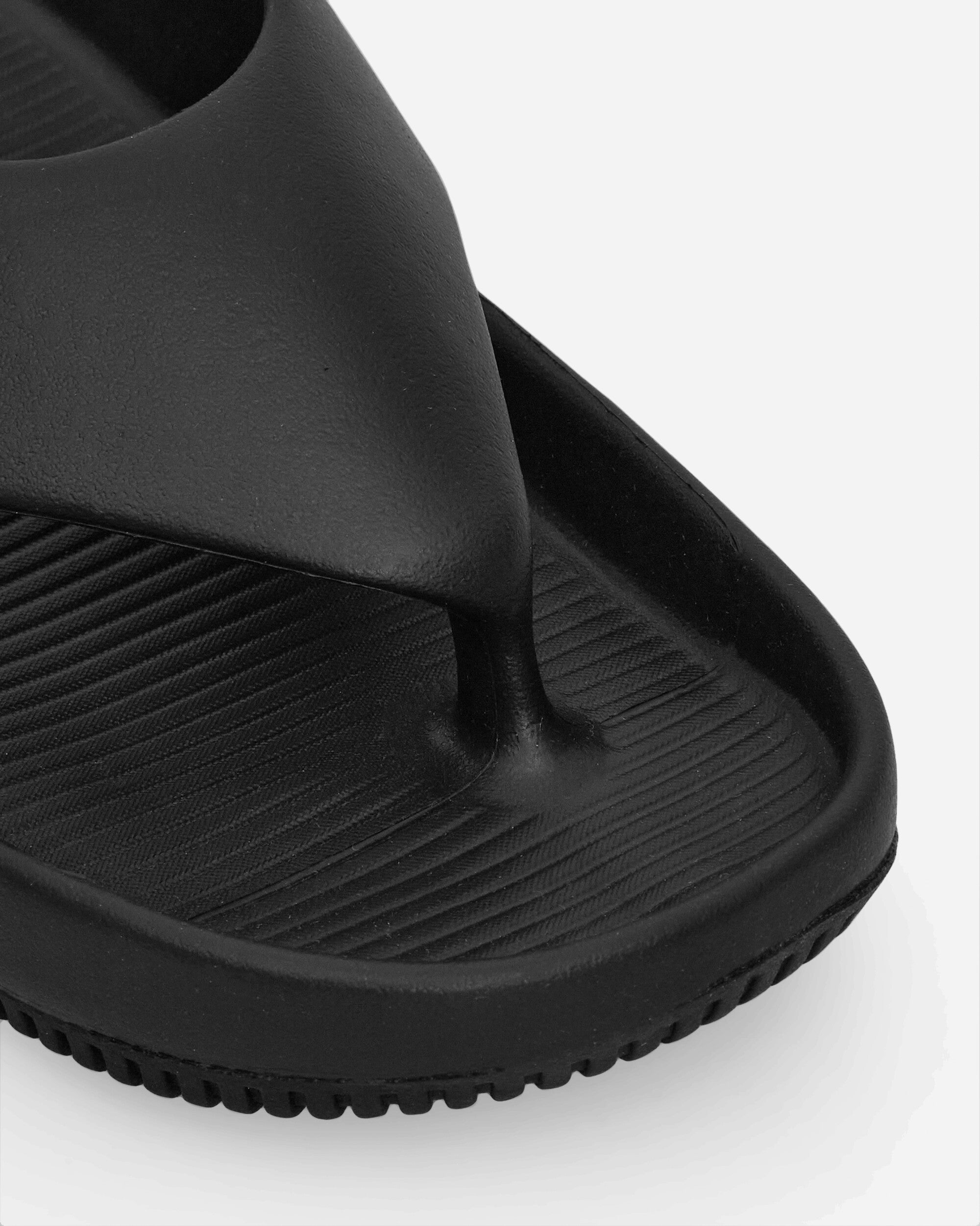 WMNS Calm Flip-Flops Black