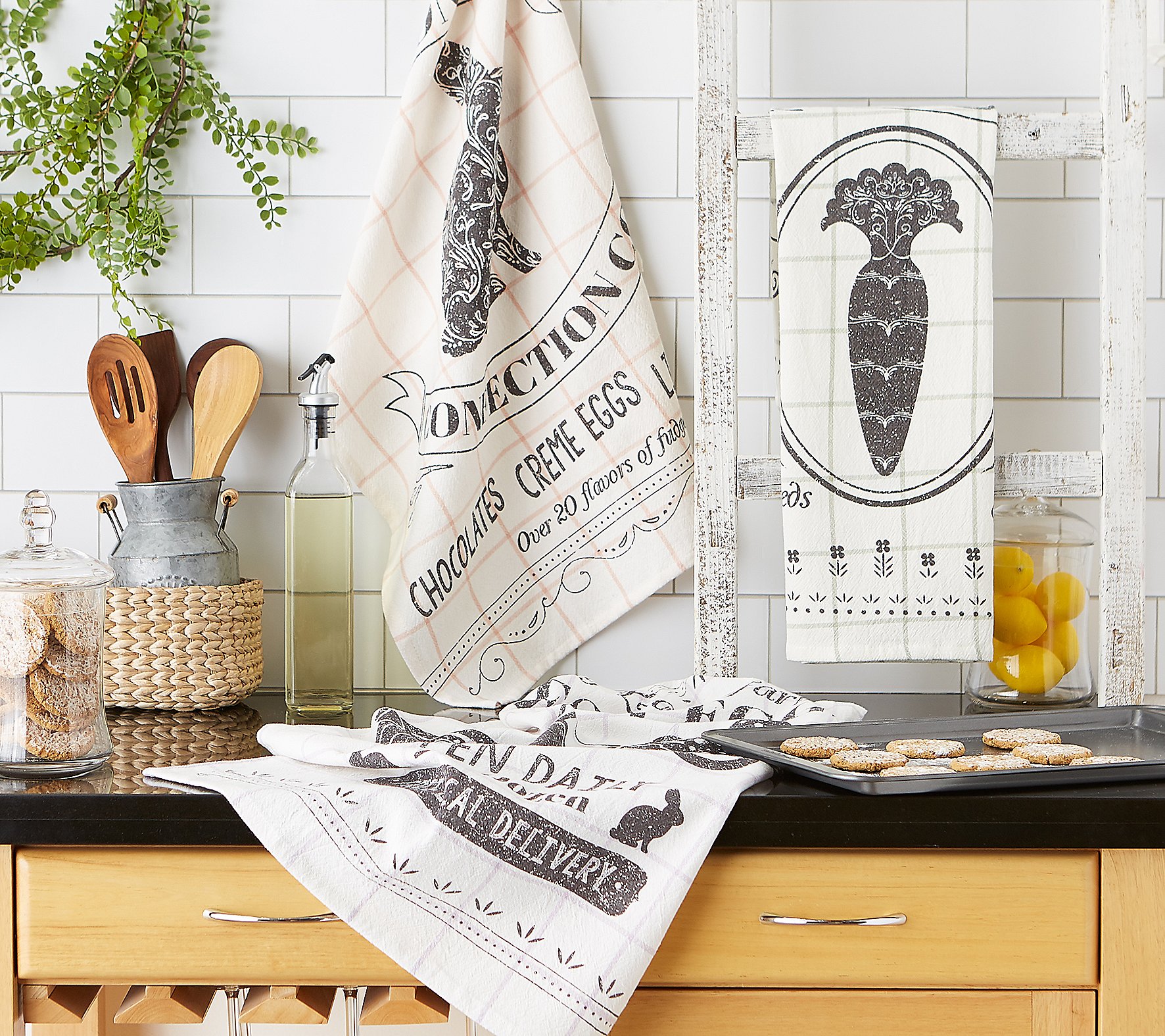 Design Imports (3) Cottontail Cottage Oversize Kitchen Towels