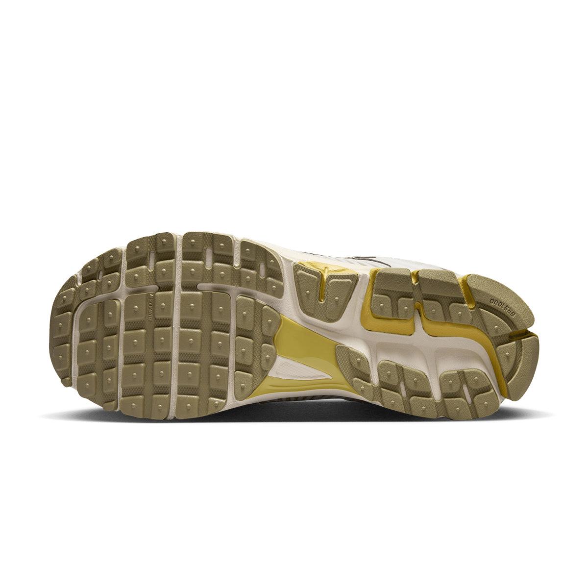 Zoom Vomero 5 'Light Bone Medium Olive'