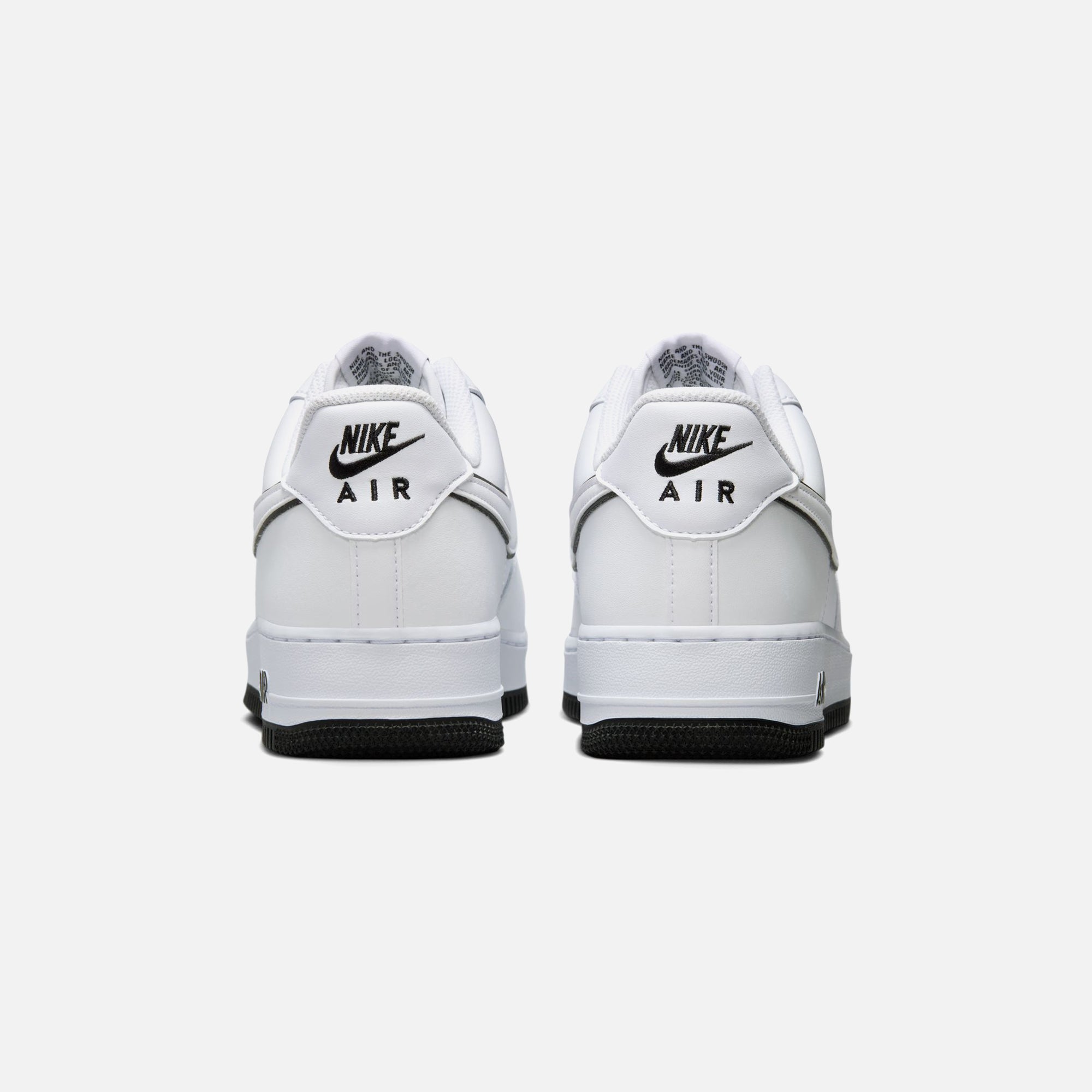 Nike Air Force 1 '07 - White / Black