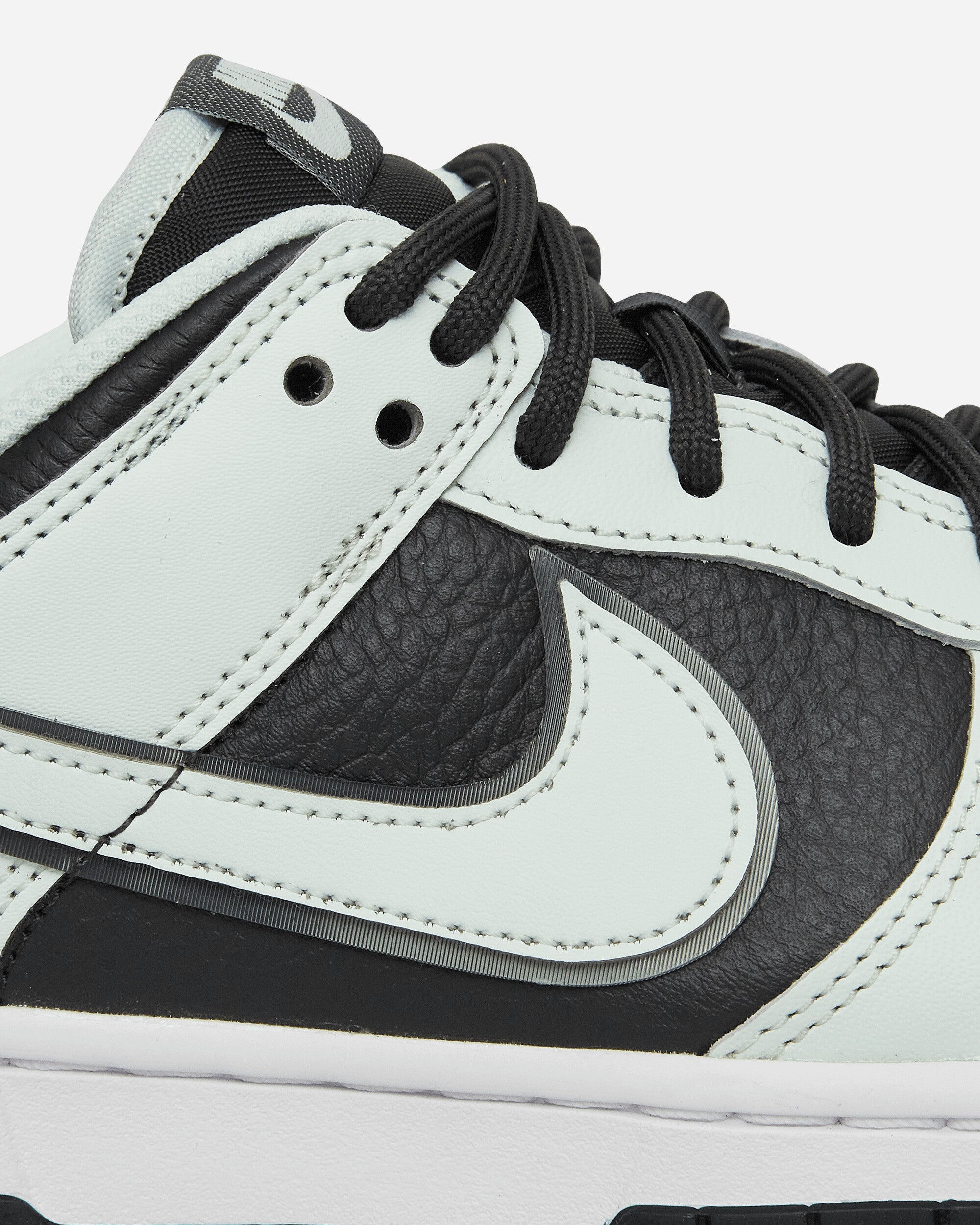 Dunk Low Retro Premium Sneakers Dark Smoke Grey / White / Barely Green