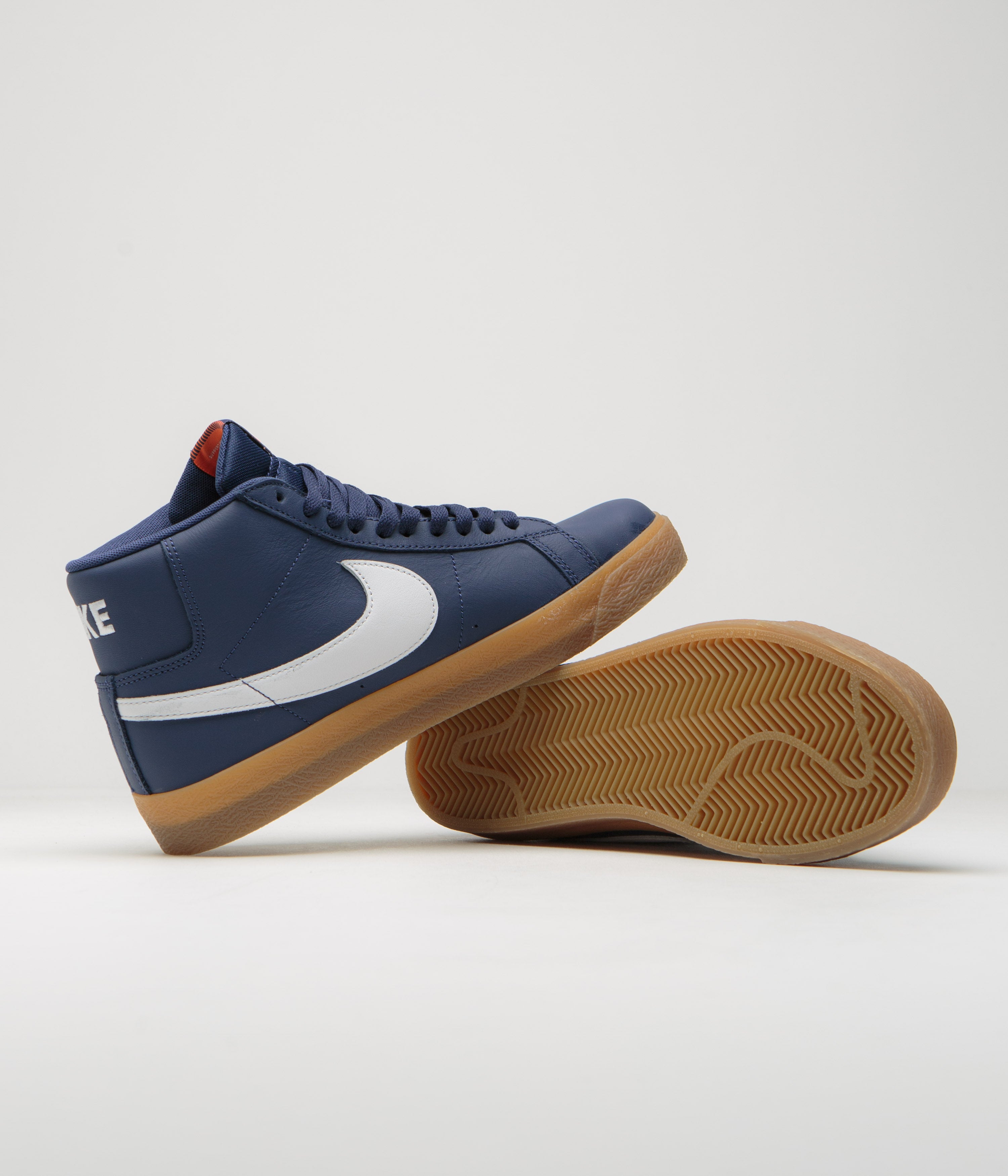 Nike SB Orange Label Blazer Mid Shoes - Navy / White - Navy - Gum Light Brown