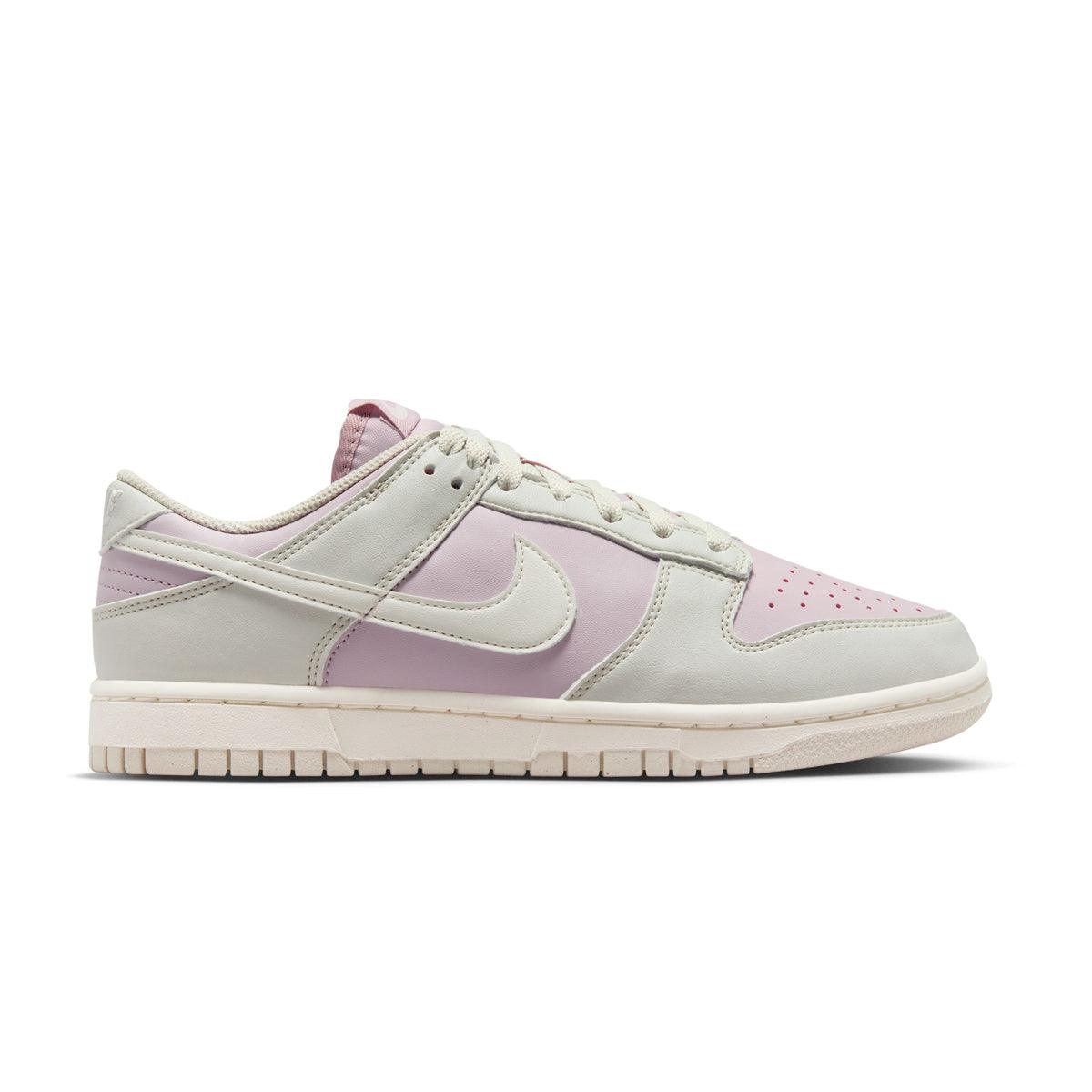 Wmns Dunk Low Next Nature 'Light Bone Pink'