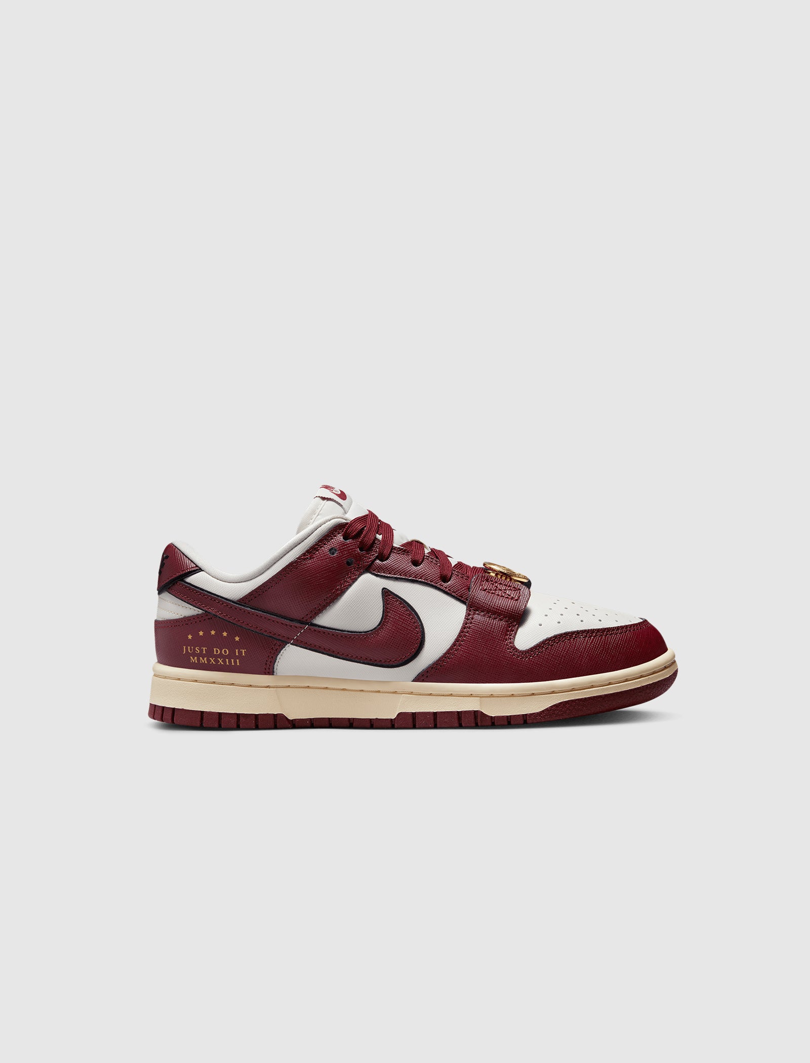 WOMEN'S DUNK LOW SE 