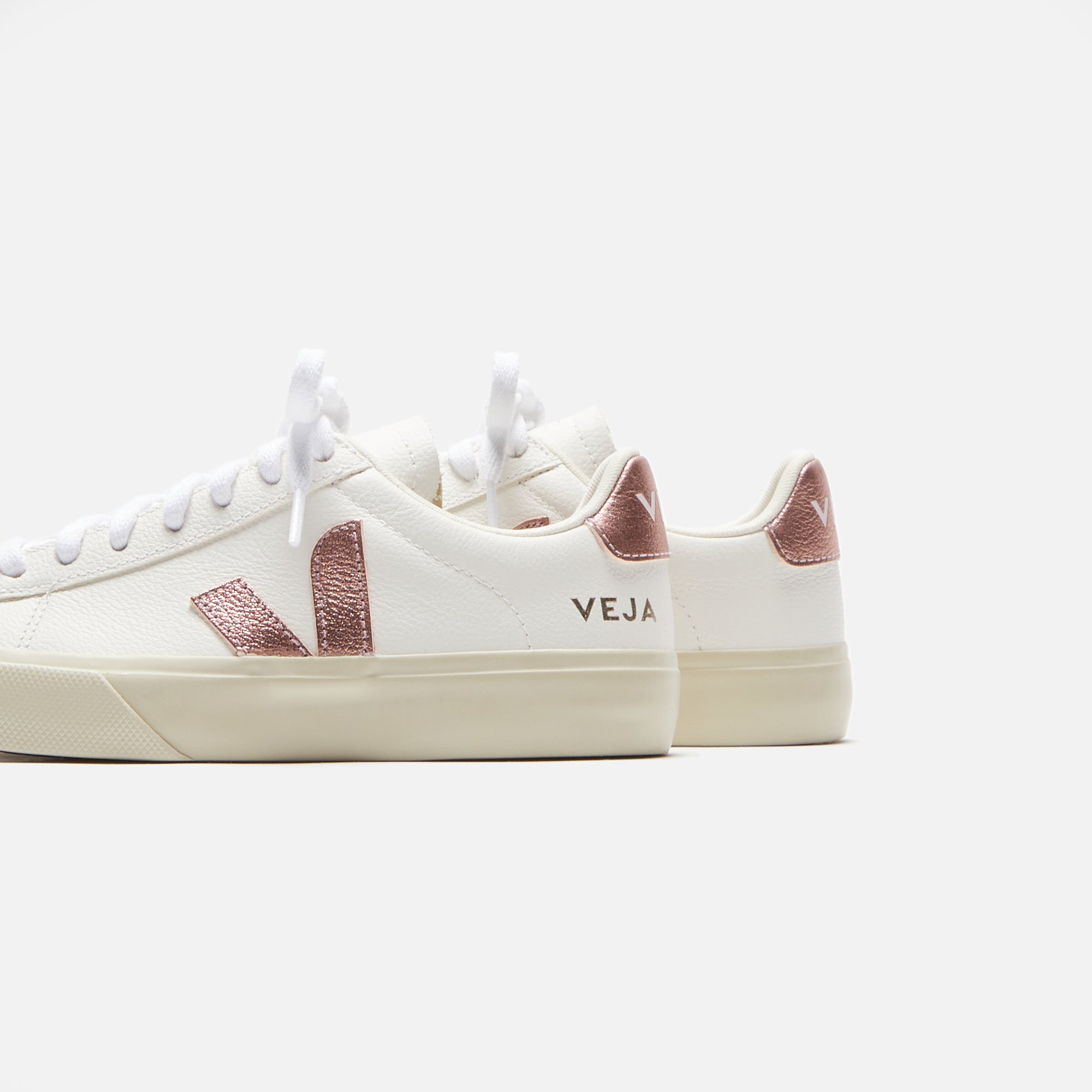 Veja WMNS Campo - Extra White / Nacre