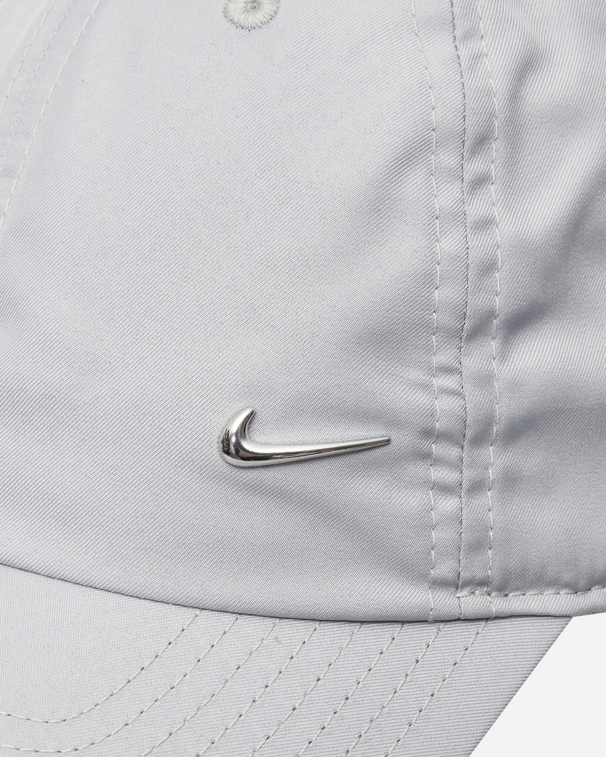 Dri-FIT Club Metal Swoosh Cap Light Smoke Grey